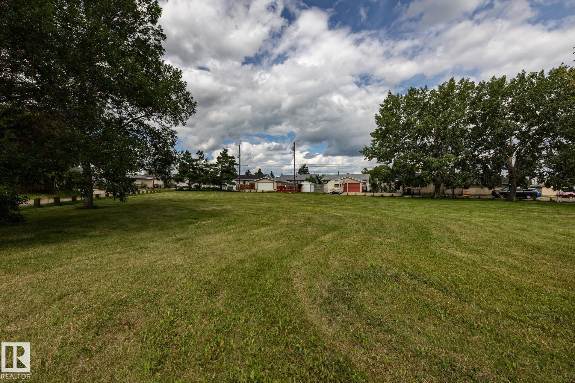 Photo 46 at 13303 58 Street NW, Belvedere, Edmonton