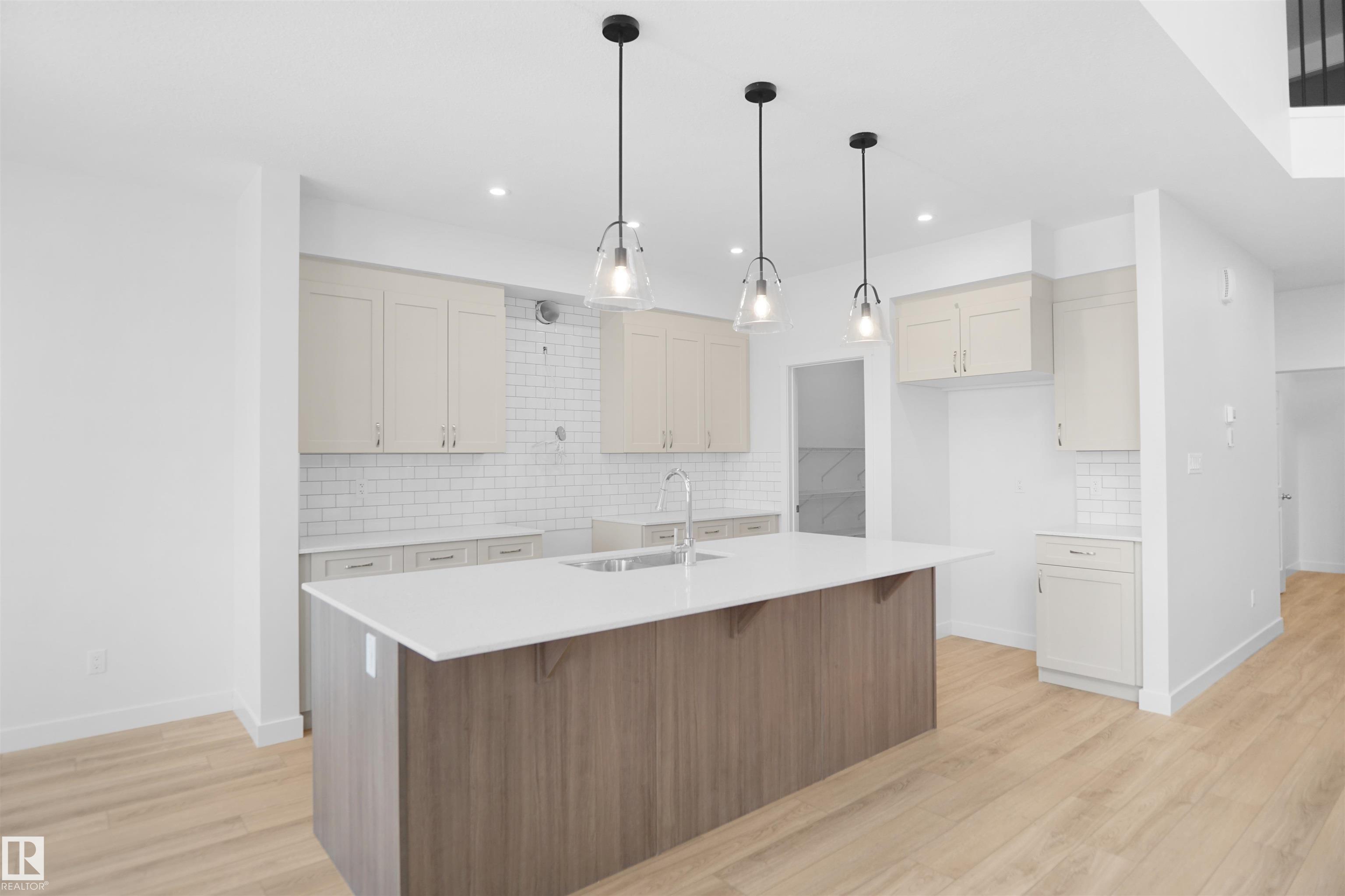 Photo 8 at 1323 11 Avenue NW, Aster, Edmonton