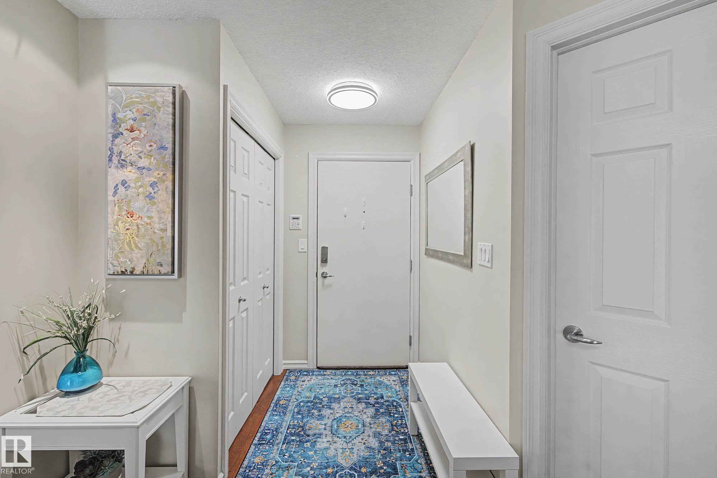 210 - 2204 44 Avenue NW, Larkspur, Edmonton