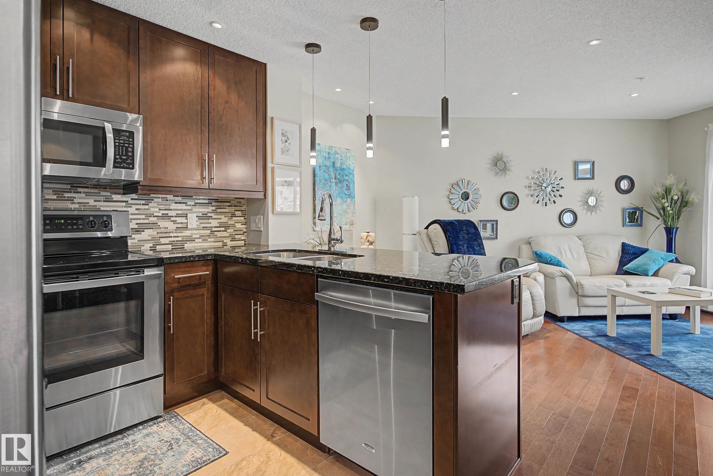 Photo 9 at 210 - 2204 44 Avenue NW, Larkspur, Edmonton