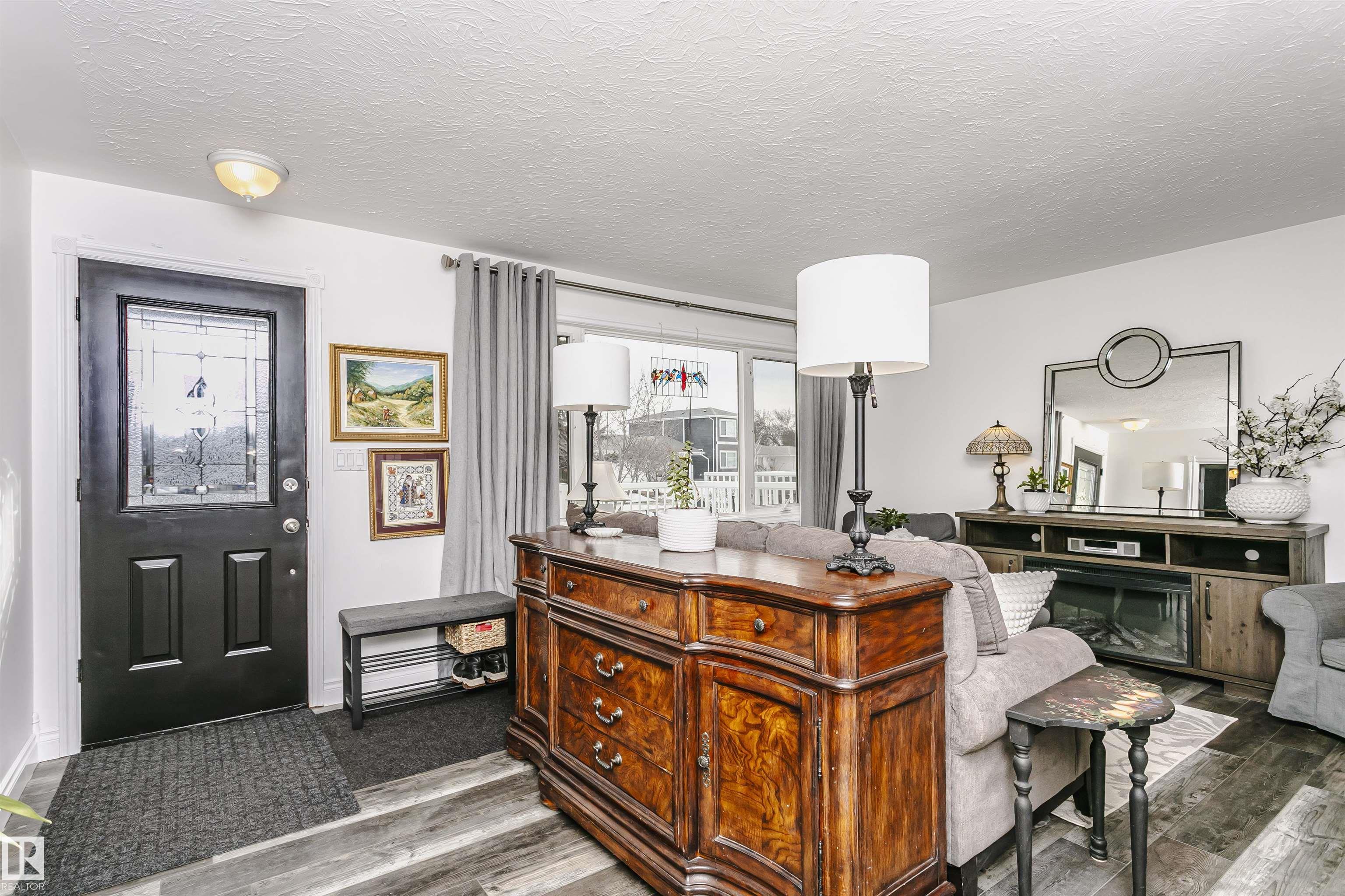 Photo 6 at 13316 128 Street NW, Wellington, Edmonton