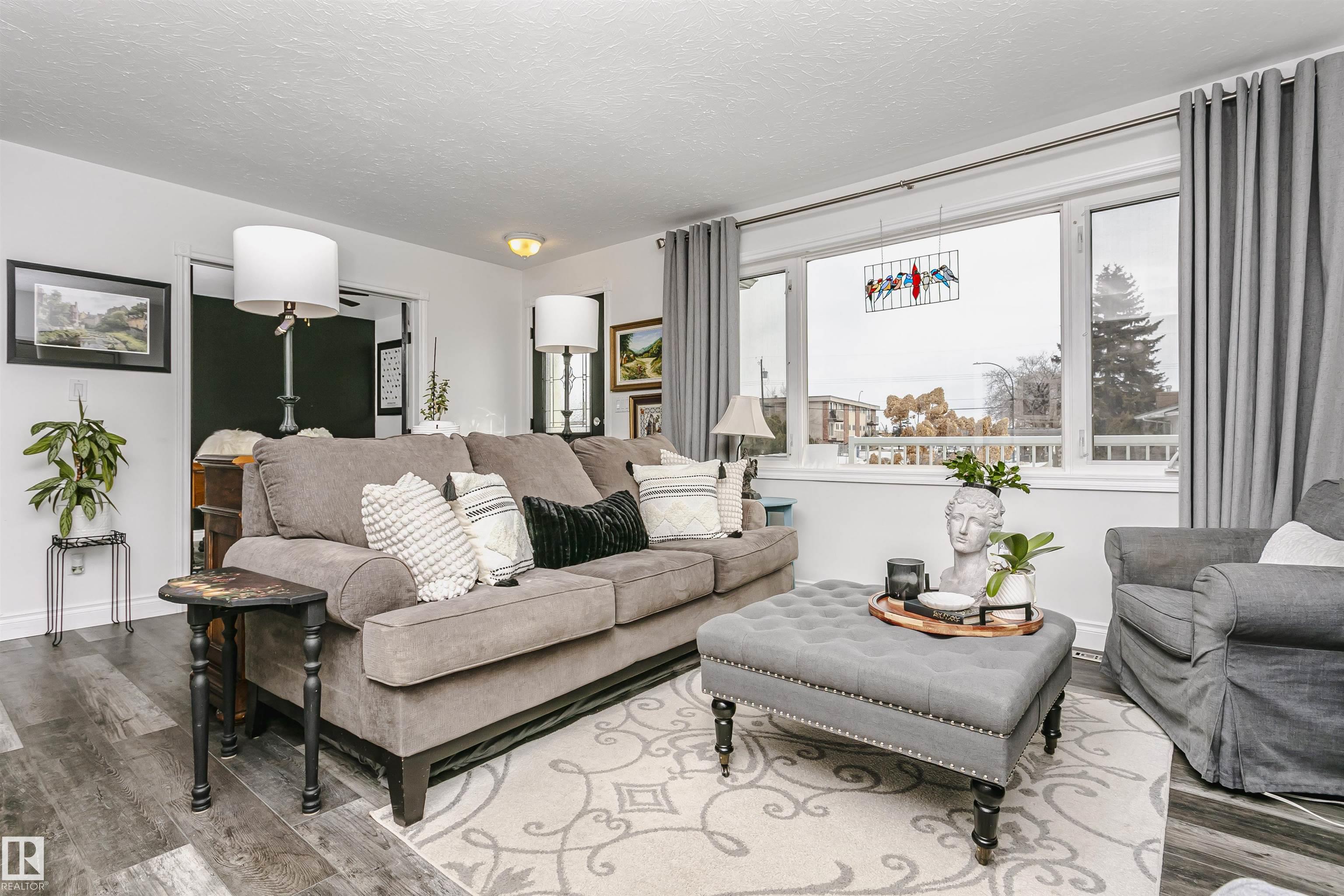 Photo 9 at 13316 128 Street NW, Wellington, Edmonton