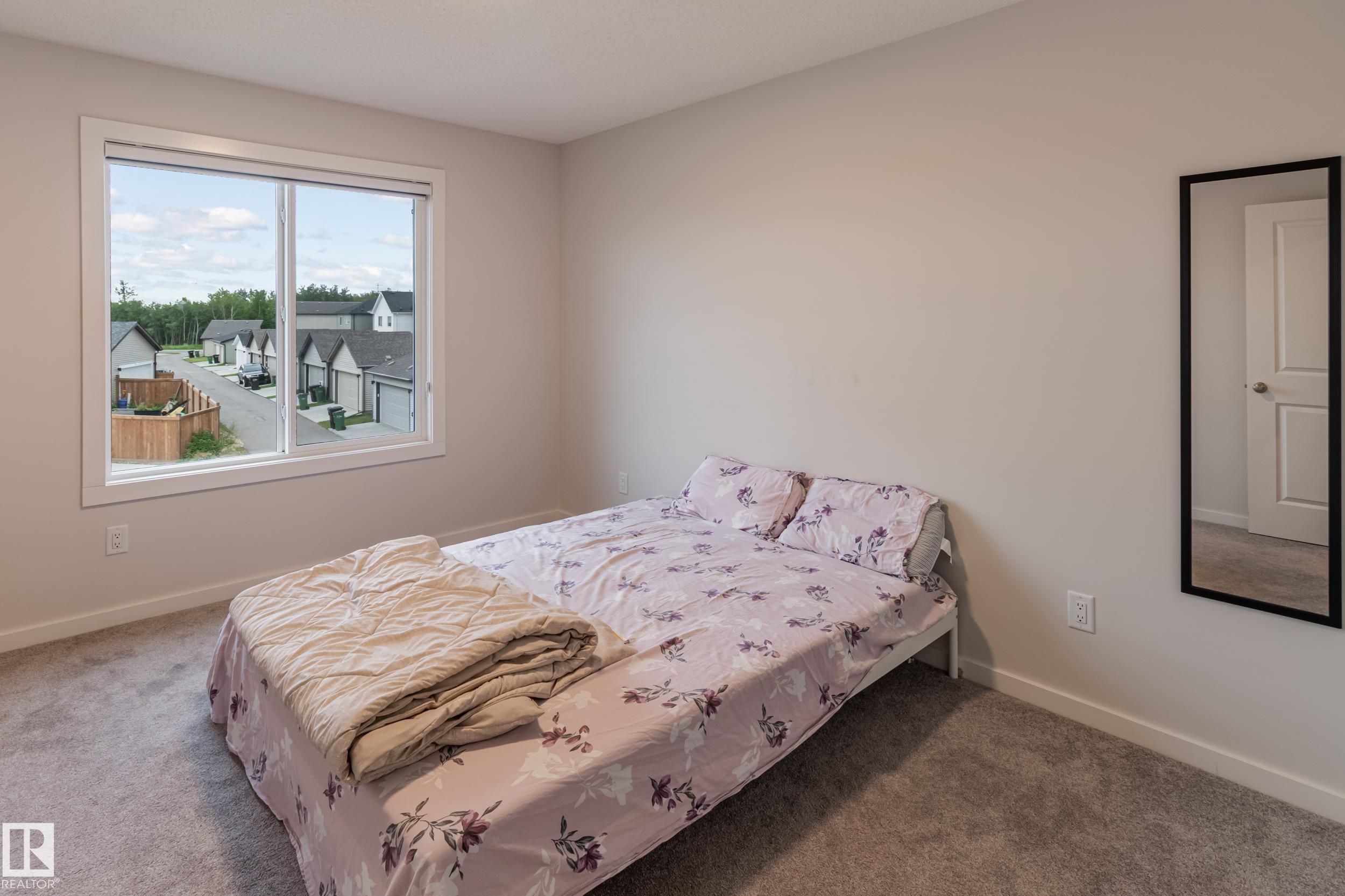 Photo 20 at 304 36 Avenue NW, Maple Crest, Edmonton