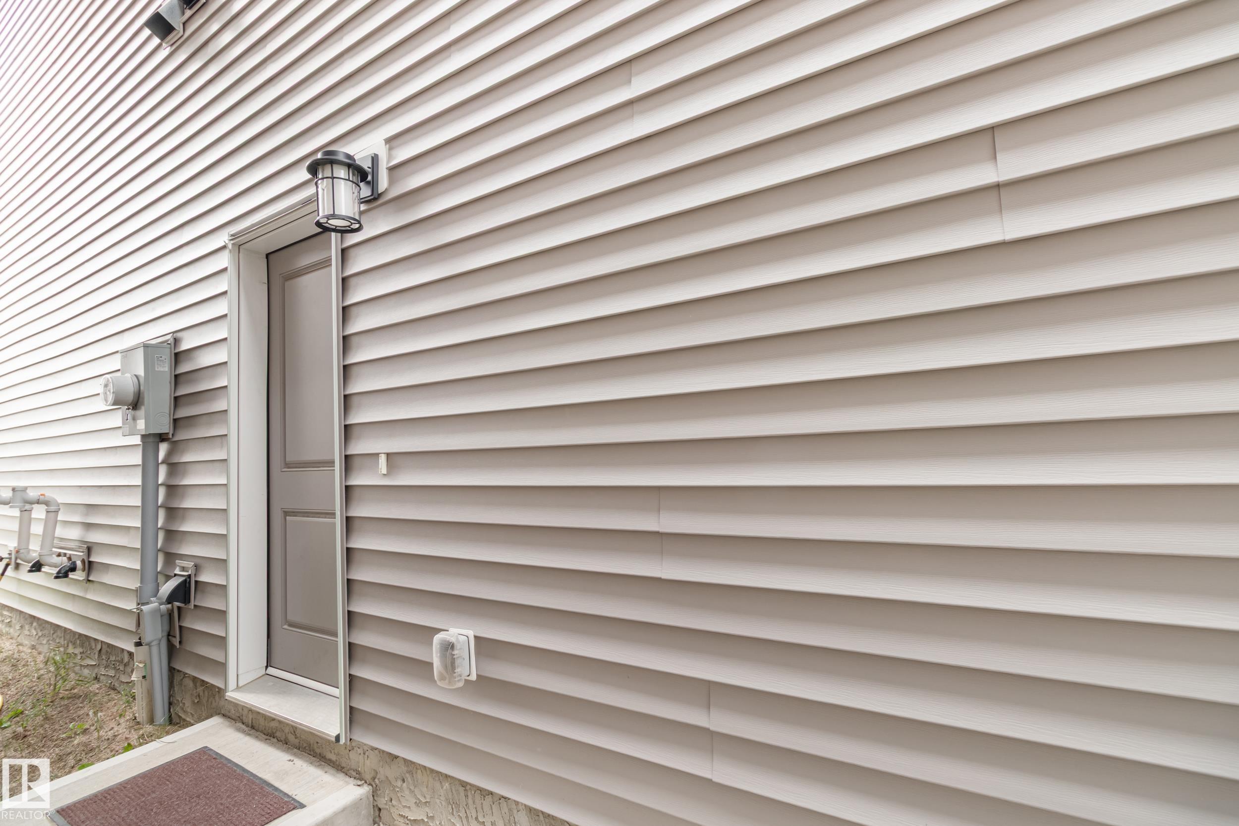 Photo 26 at 304 36 Avenue NW, Maple Crest, Edmonton