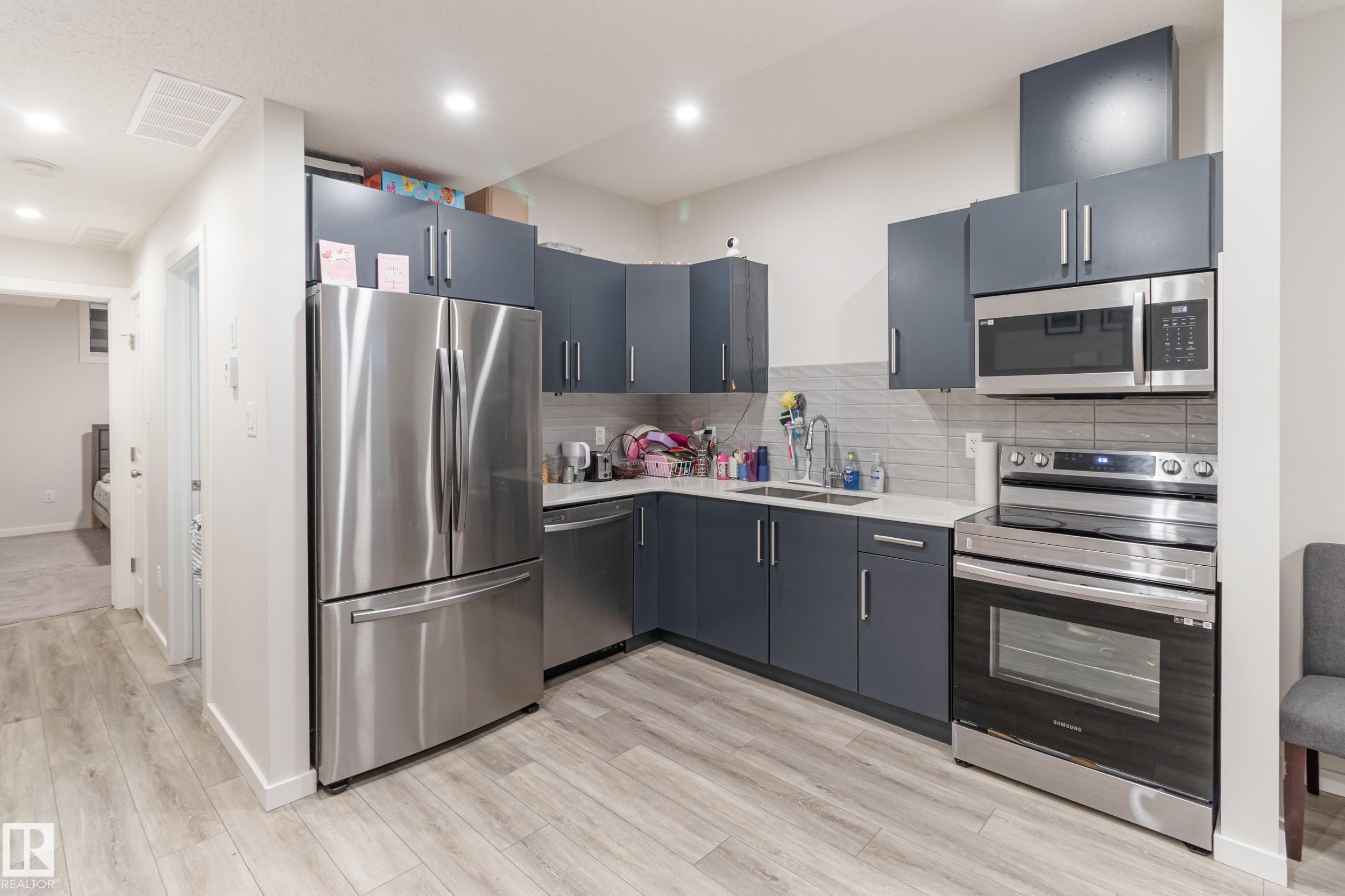 Photo 28 at 304 36 Avenue NW, Maple Crest, Edmonton