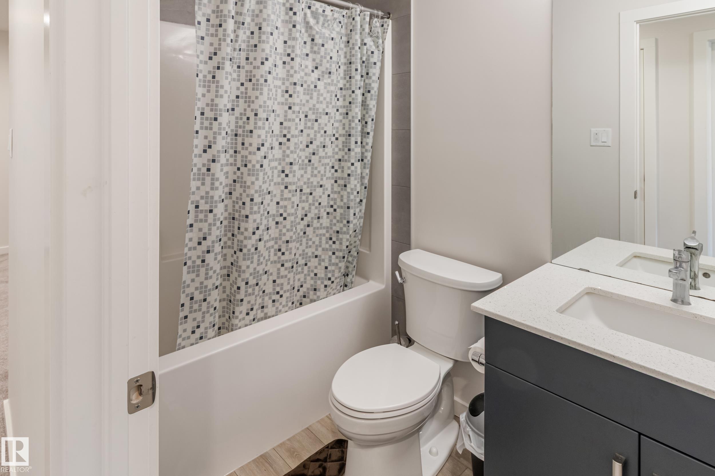 Photo 36 at 304 36 Avenue NW, Maple Crest, Edmonton