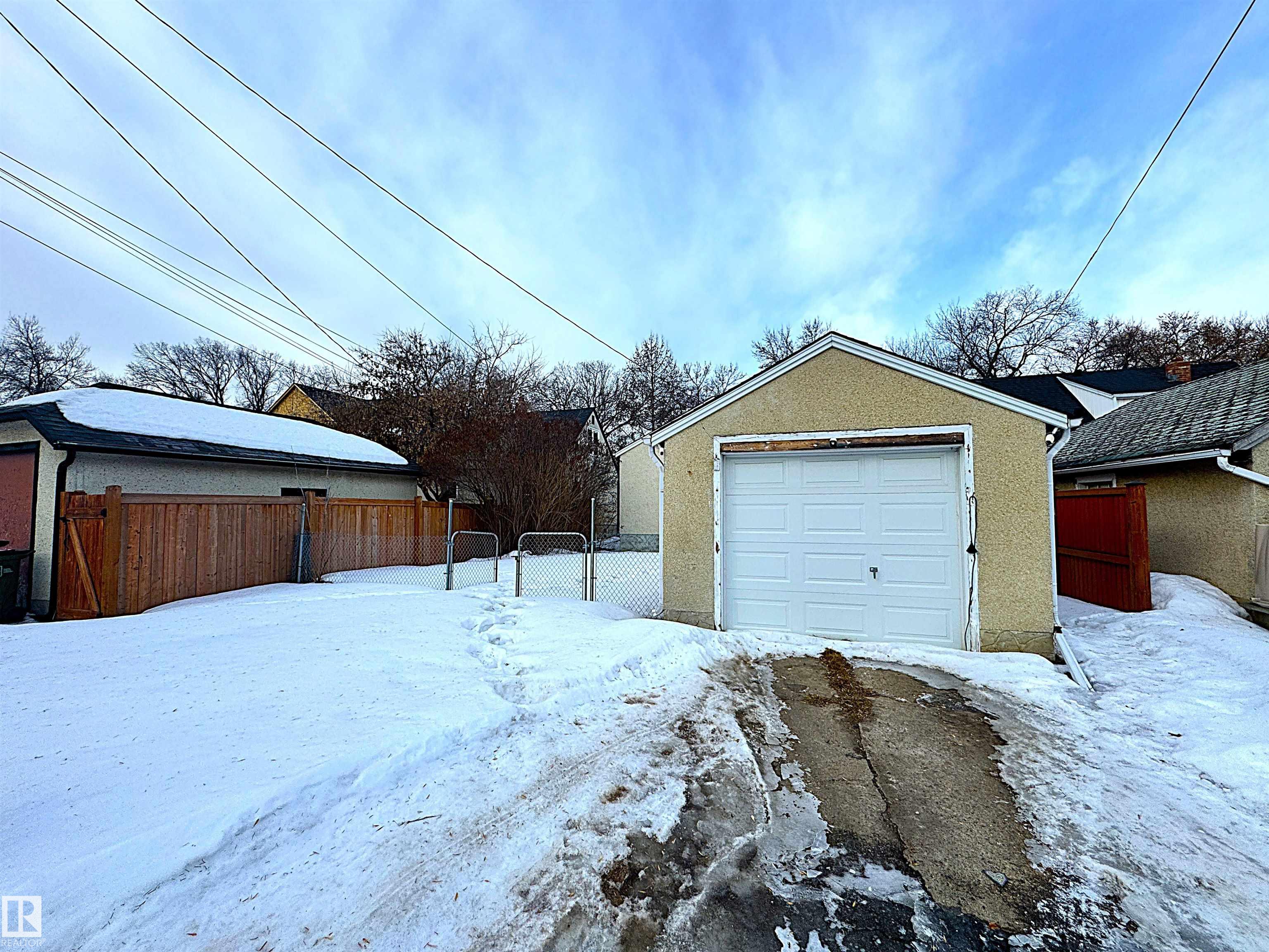 Photo 20 at 9015 91 Street NW, Bonnie Doon, Edmonton