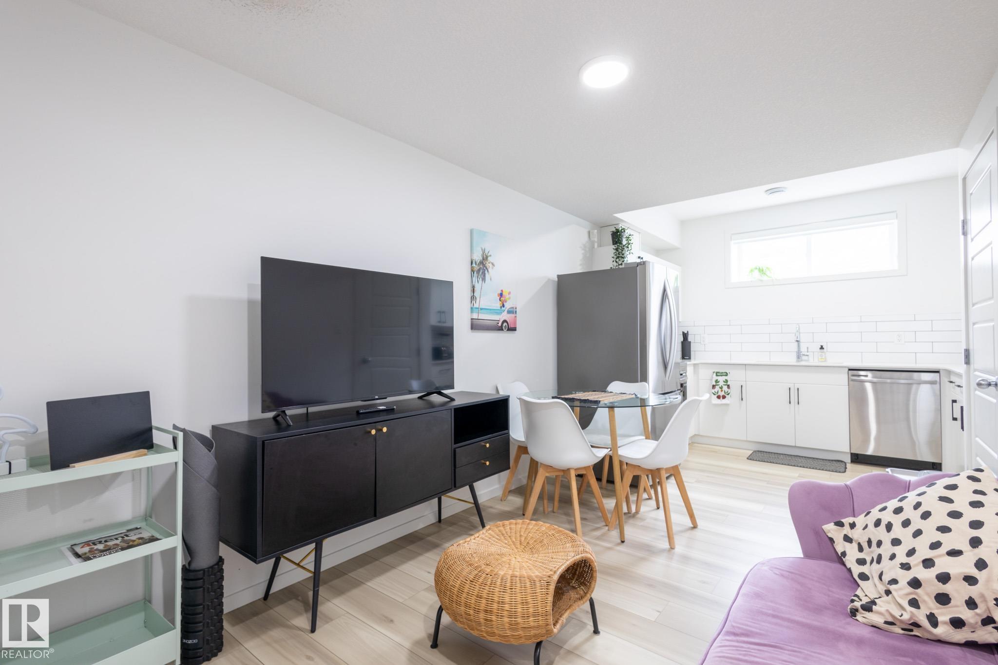 Photo 23 at 5016 Kinney Link SW, Keswick, Edmonton