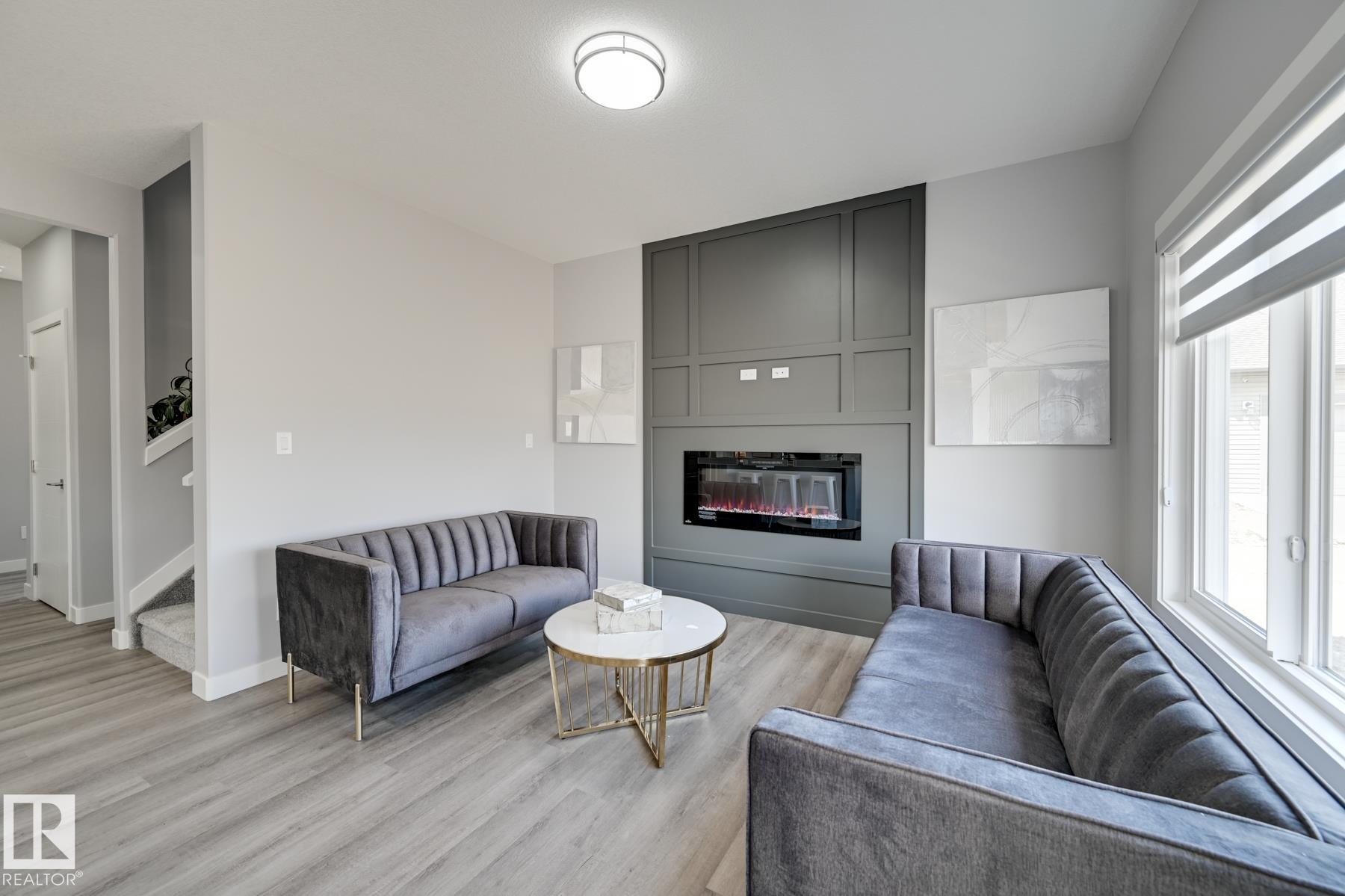 Photo 13 at 1132 Goldfinch Crescent NW, Kinglet Gardens, Edmonton