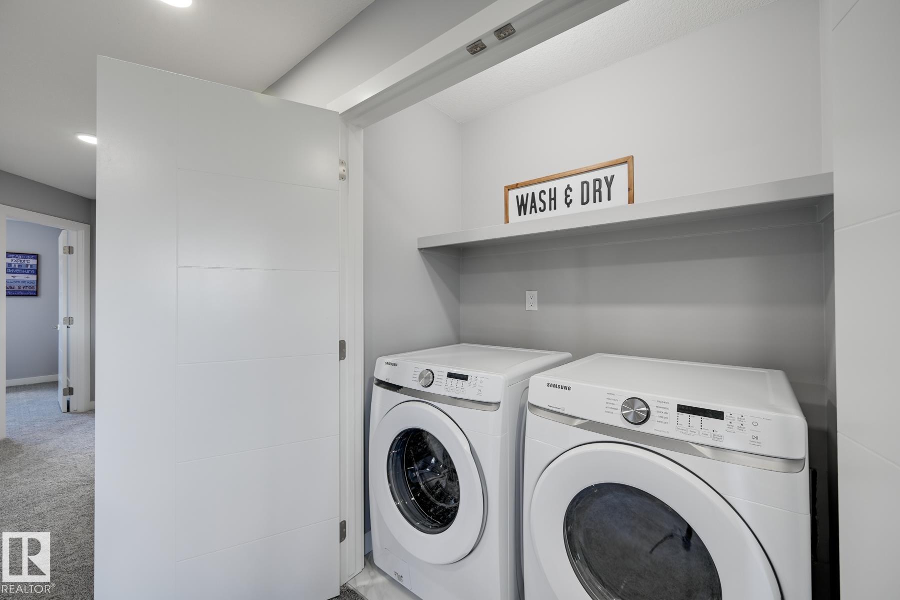 Photo 17 at 1132 Goldfinch Crescent NW, Kinglet Gardens, Edmonton