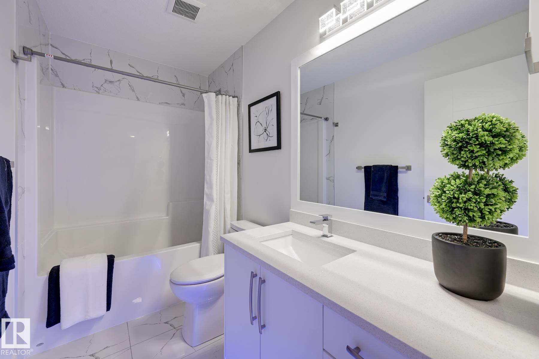 Photo 20 at 1134 Goldfinch Crescent NW, Kinglet Gardens, Edmonton