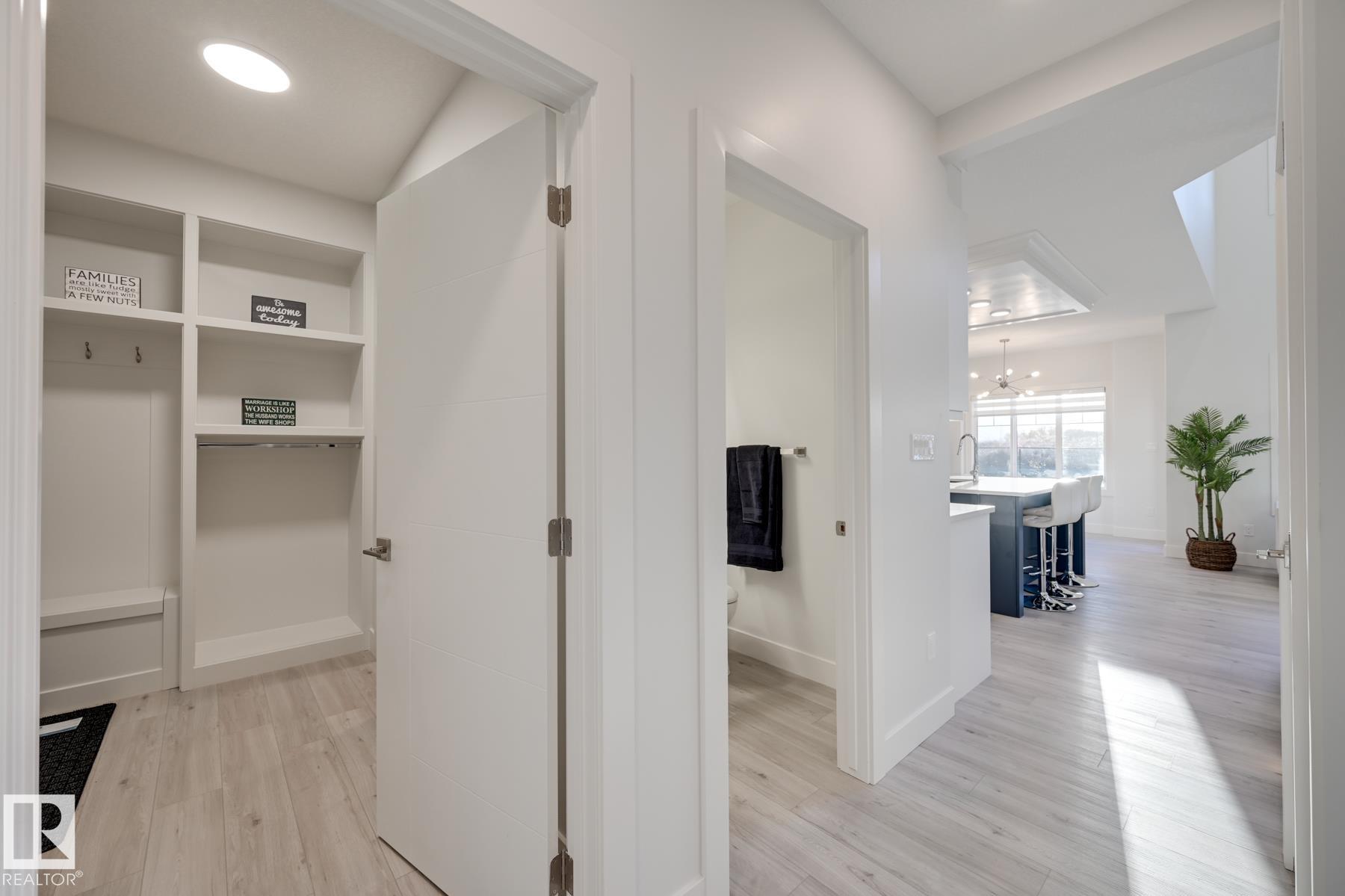 1134 Goldfinch Crescent NW, Kinglet Gardens, Edmonton