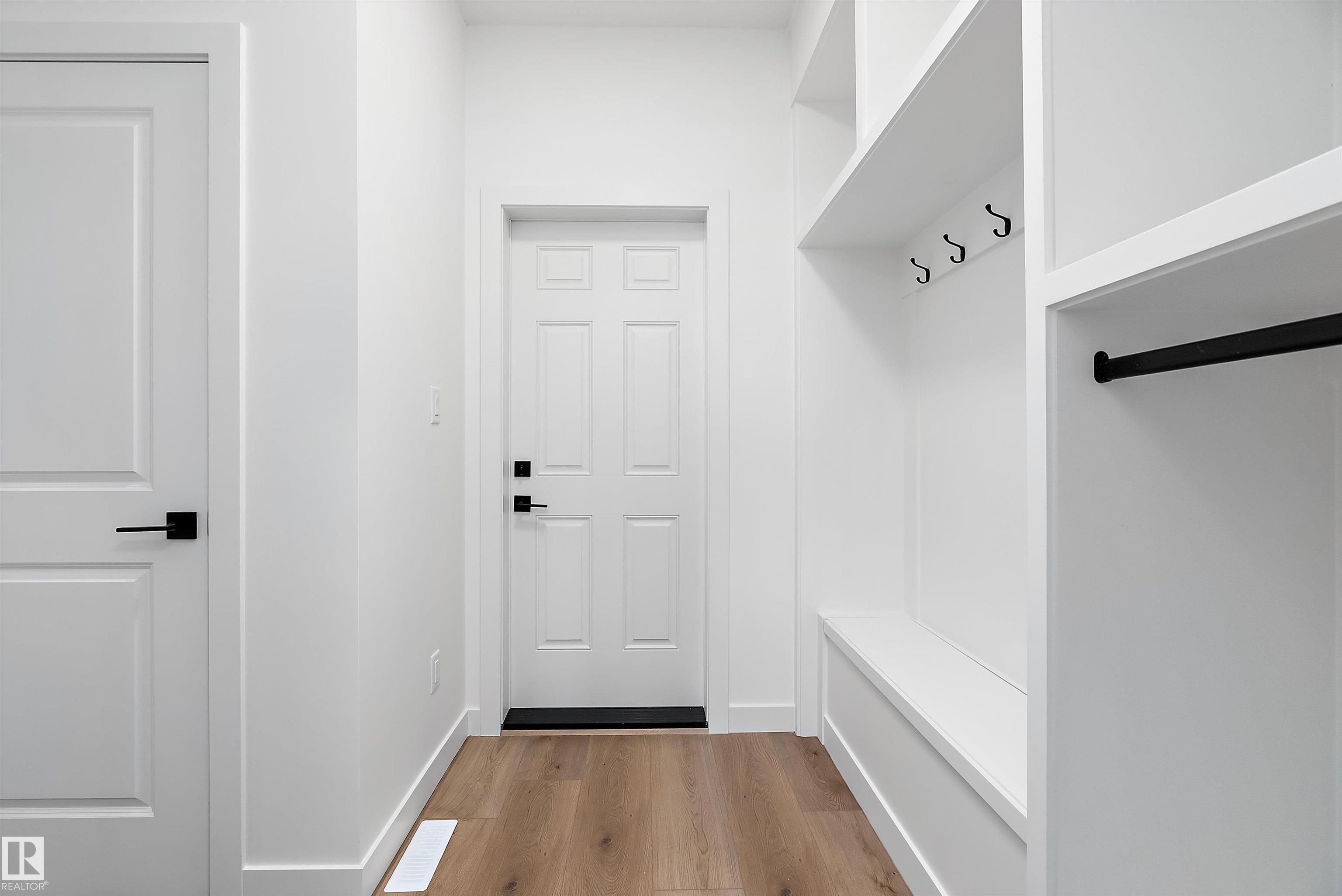 1134 GOLDFINCH CR NW NW 3