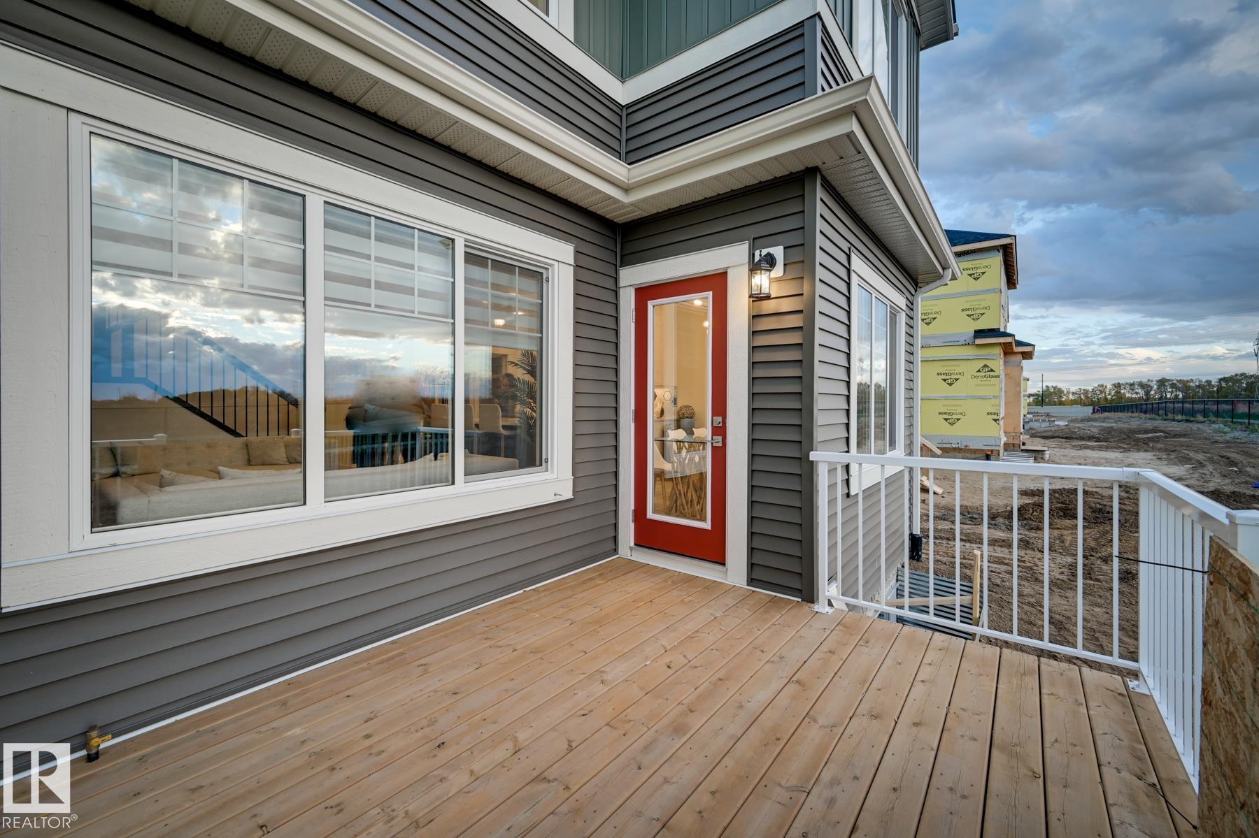 Photo 32 at 1134 Goldfinch Crescent NW, Kinglet Gardens, Edmonton