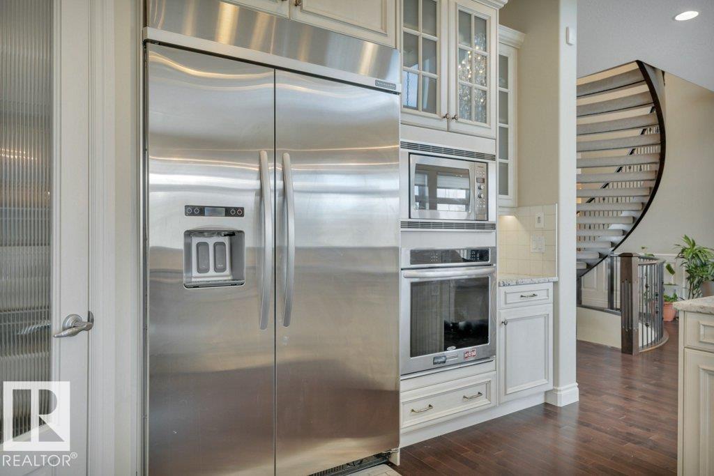 Photo 19 at 631 Howatt Drive SW, Hays Ridge Area, Edmonton