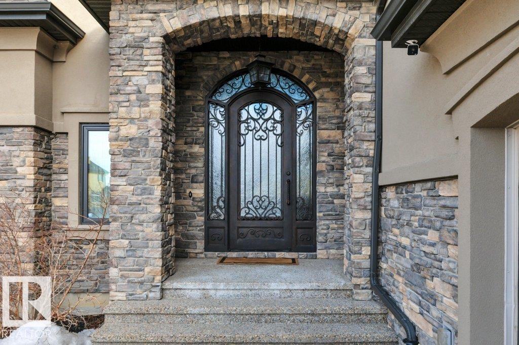 631 Howatt Drive SW, Hays Ridge Area, Edmonton