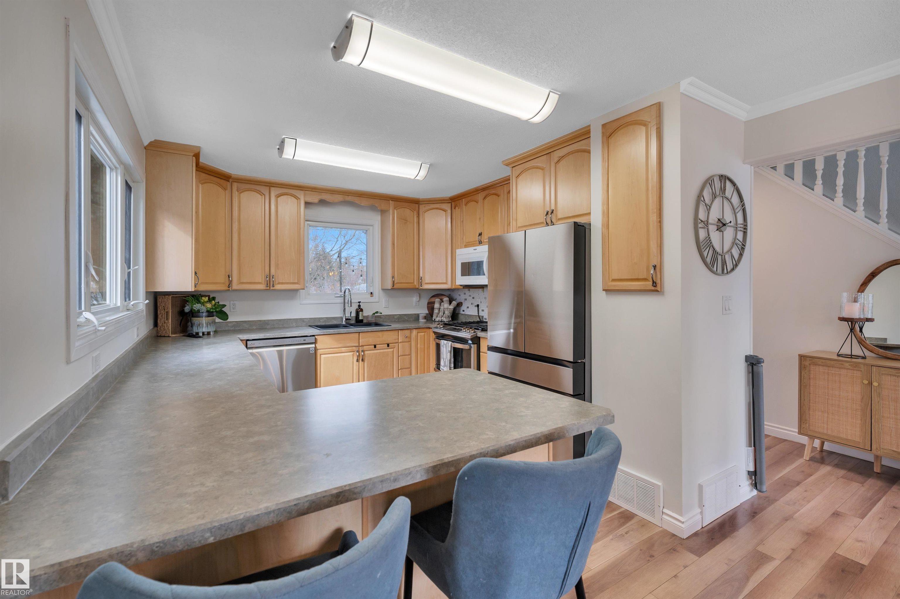 Photo 16 at 1978 Avondale crest, Broadmoor, Sherwood Park