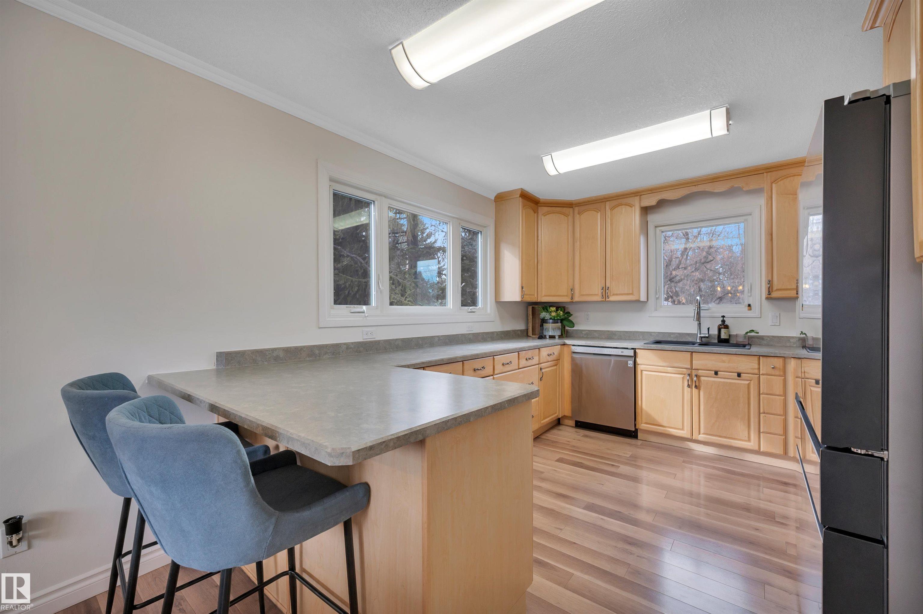 Photo 17 at 1978 Avondale crest, Broadmoor, Sherwood Park