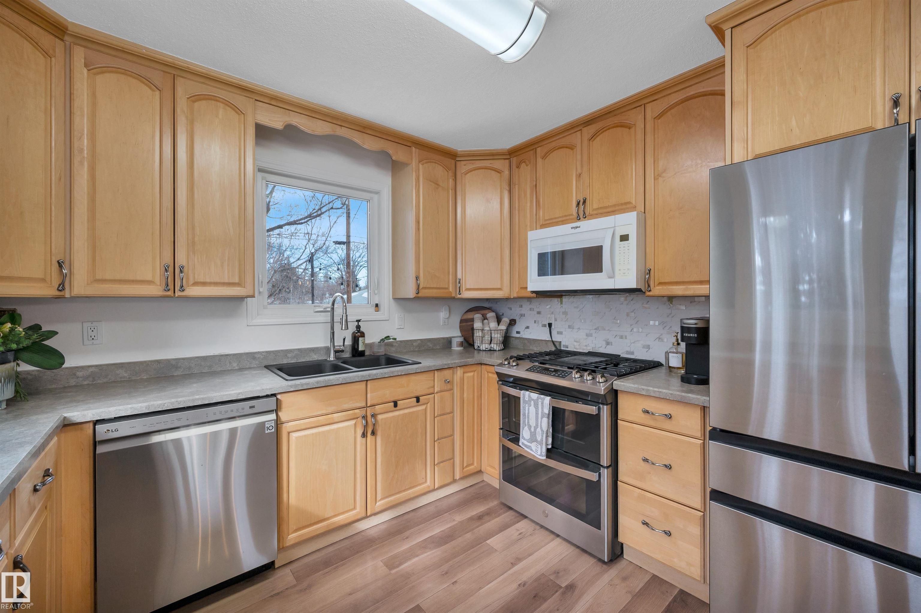 Photo 18 at 1978 Avondale crest, Broadmoor, Sherwood Park