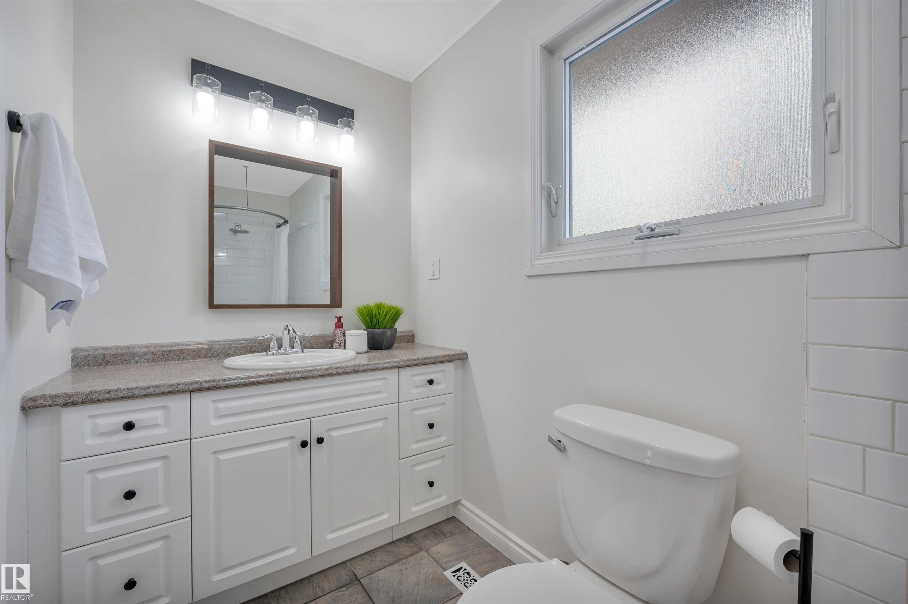 Photo 30 at 1978 Avondale crest, Broadmoor, Sherwood Park