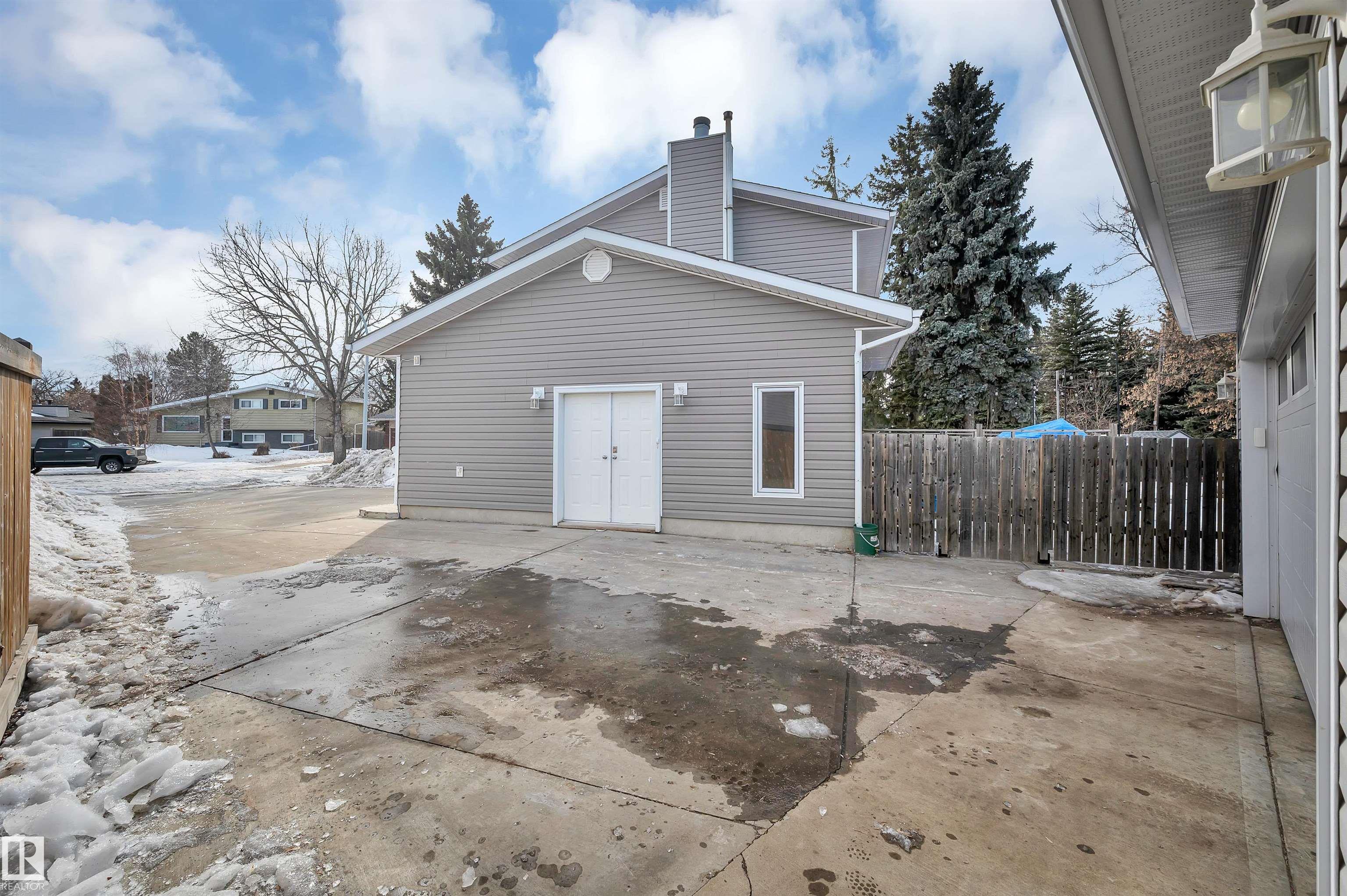 1978 Avondale crest, Broadmoor, Sherwood Park