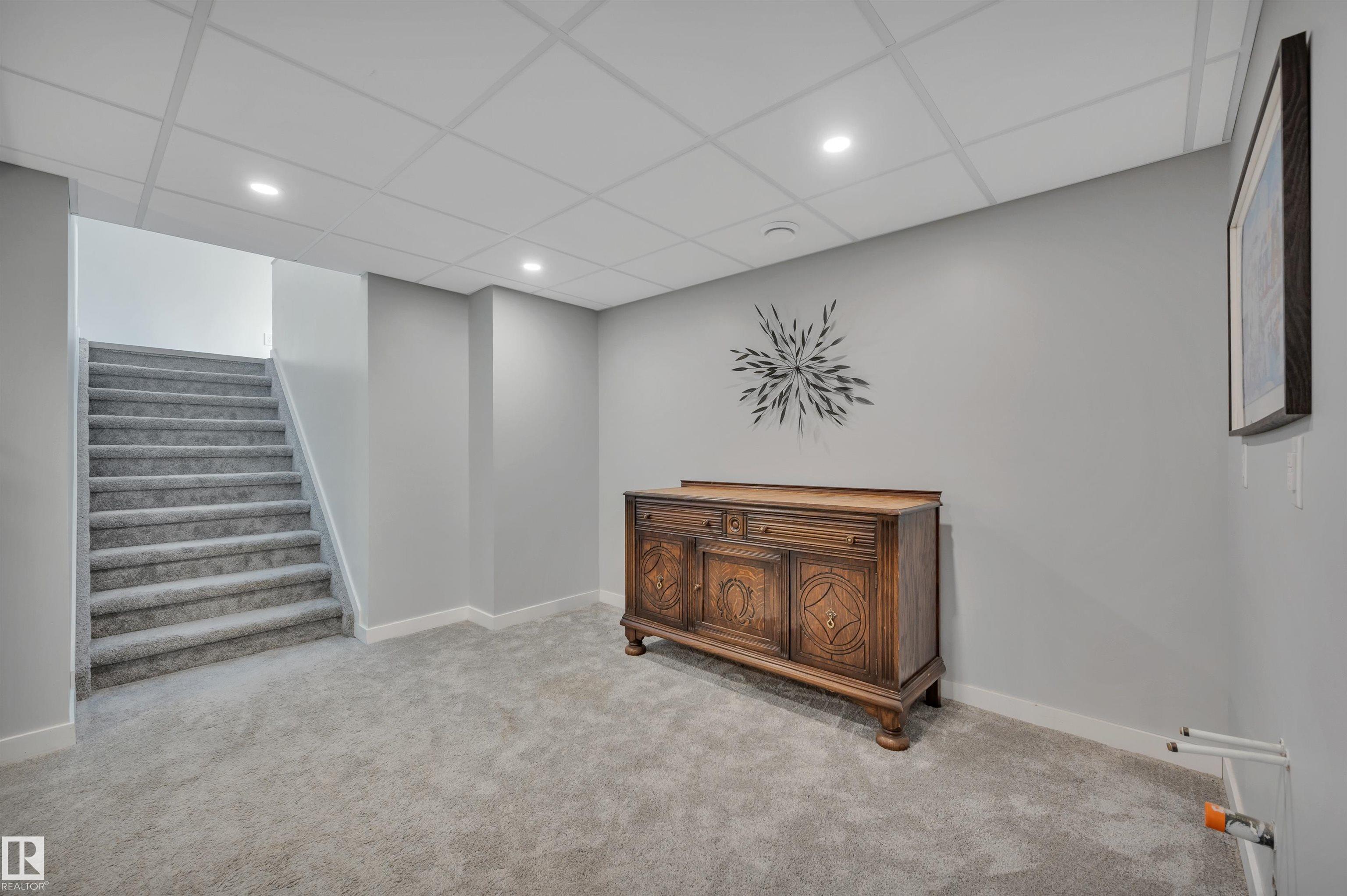 Photo 37 at 1978 Avondale crest, Broadmoor, Sherwood Park