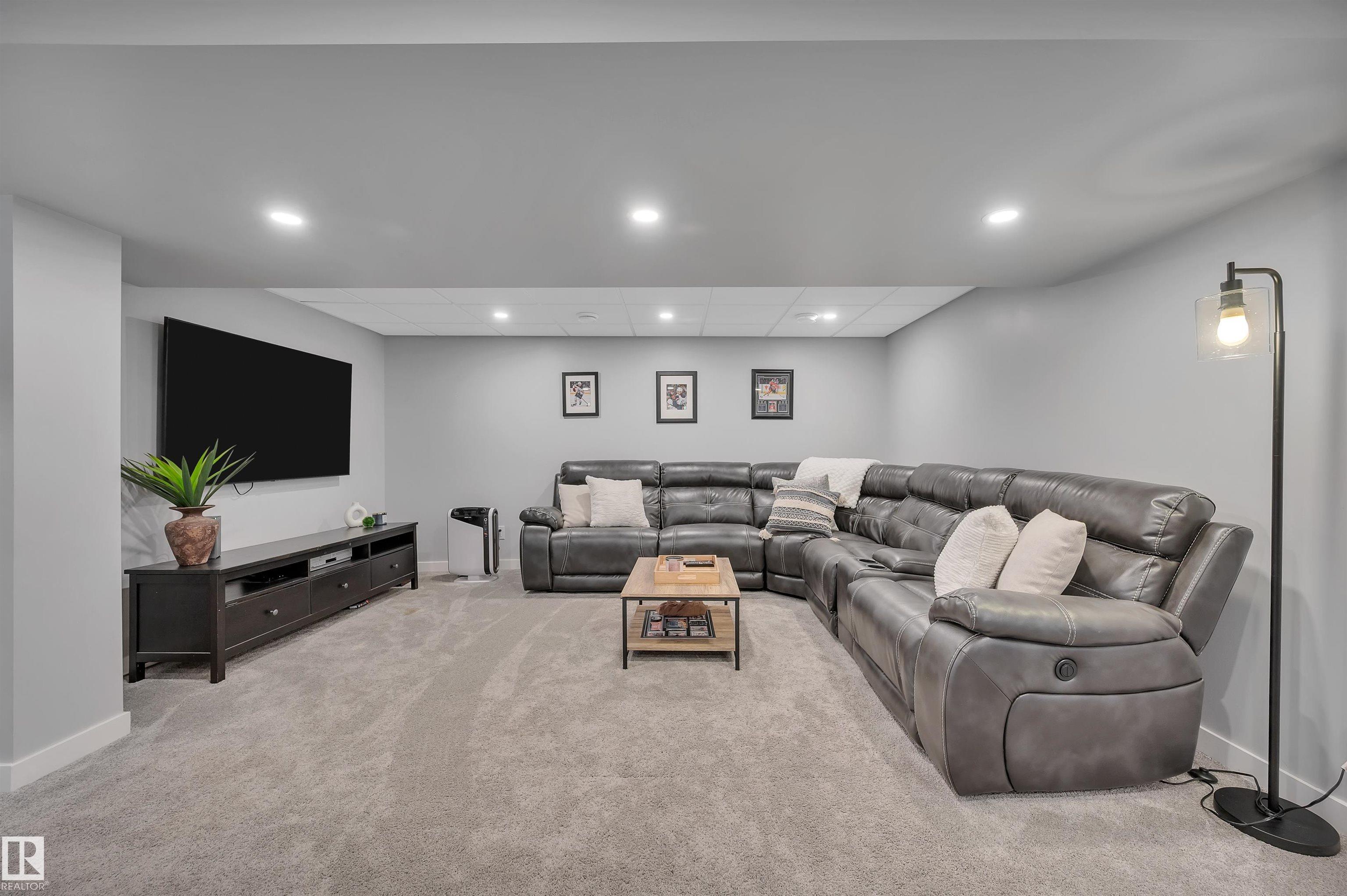 Photo 39 at 1978 Avondale crest, Broadmoor, Sherwood Park