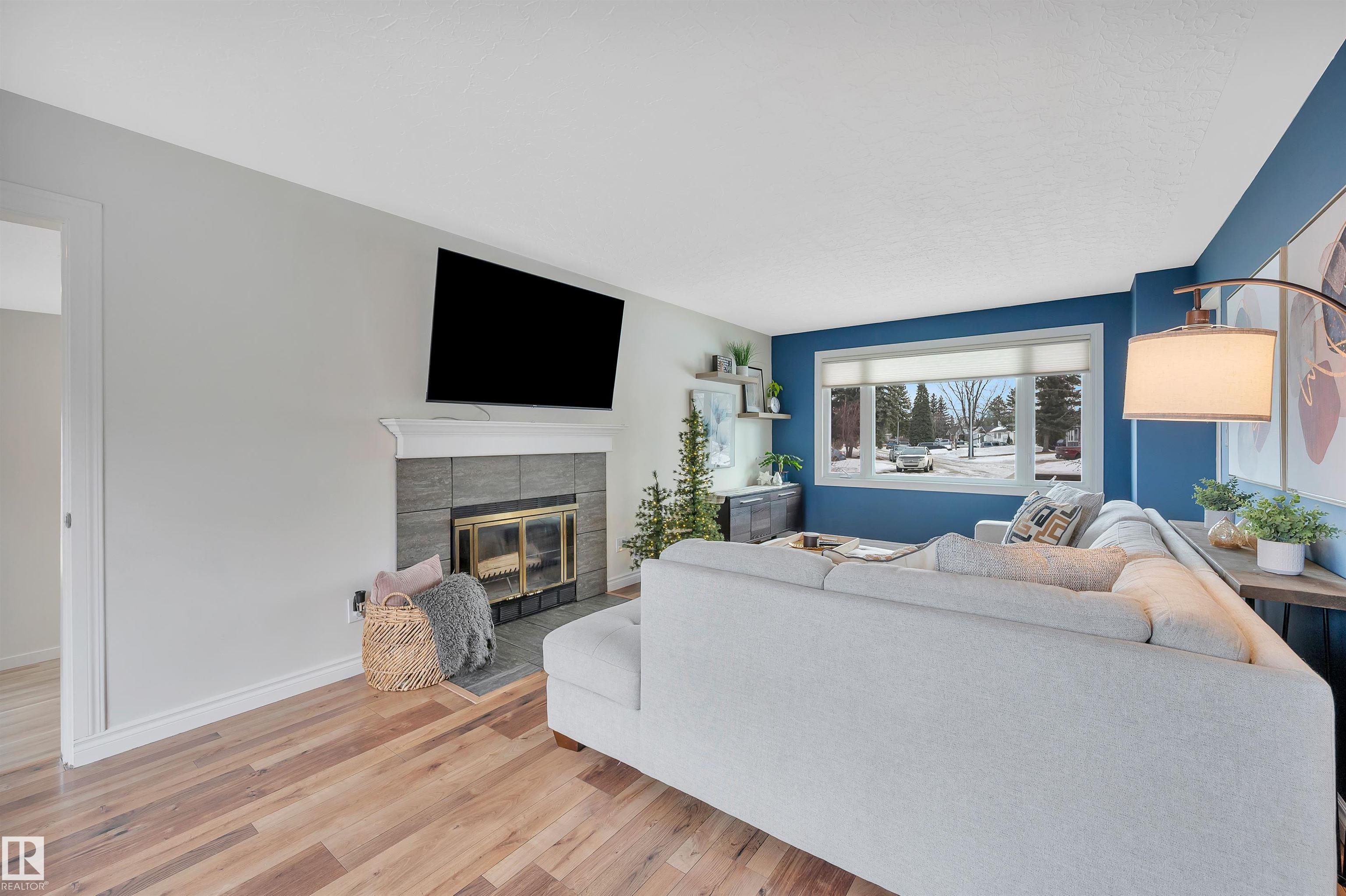 Photo 10 at 1978 Avondale crest, Broadmoor, Sherwood Park