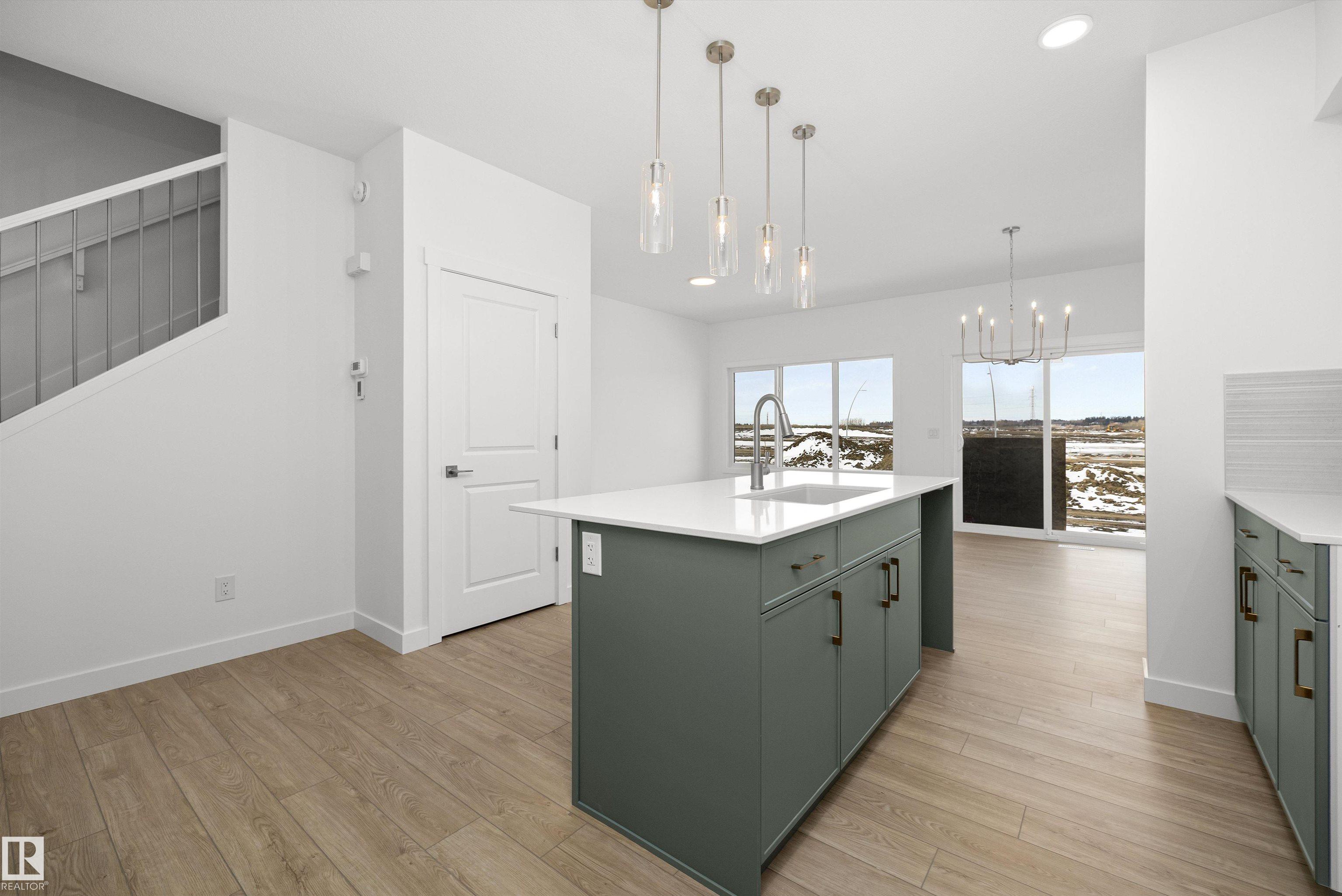https://zimg.paragon.ice.com/ParagonImages/Property/PM/RAE/225389575/13/0/0/45fd7ab49e1187ff639f46a753ae8abf/1/c38d84253721553fb411bd0dcea31831/225389575-963fc3c5-7756-4d0f-bbda-94bdd1381e22.JPG