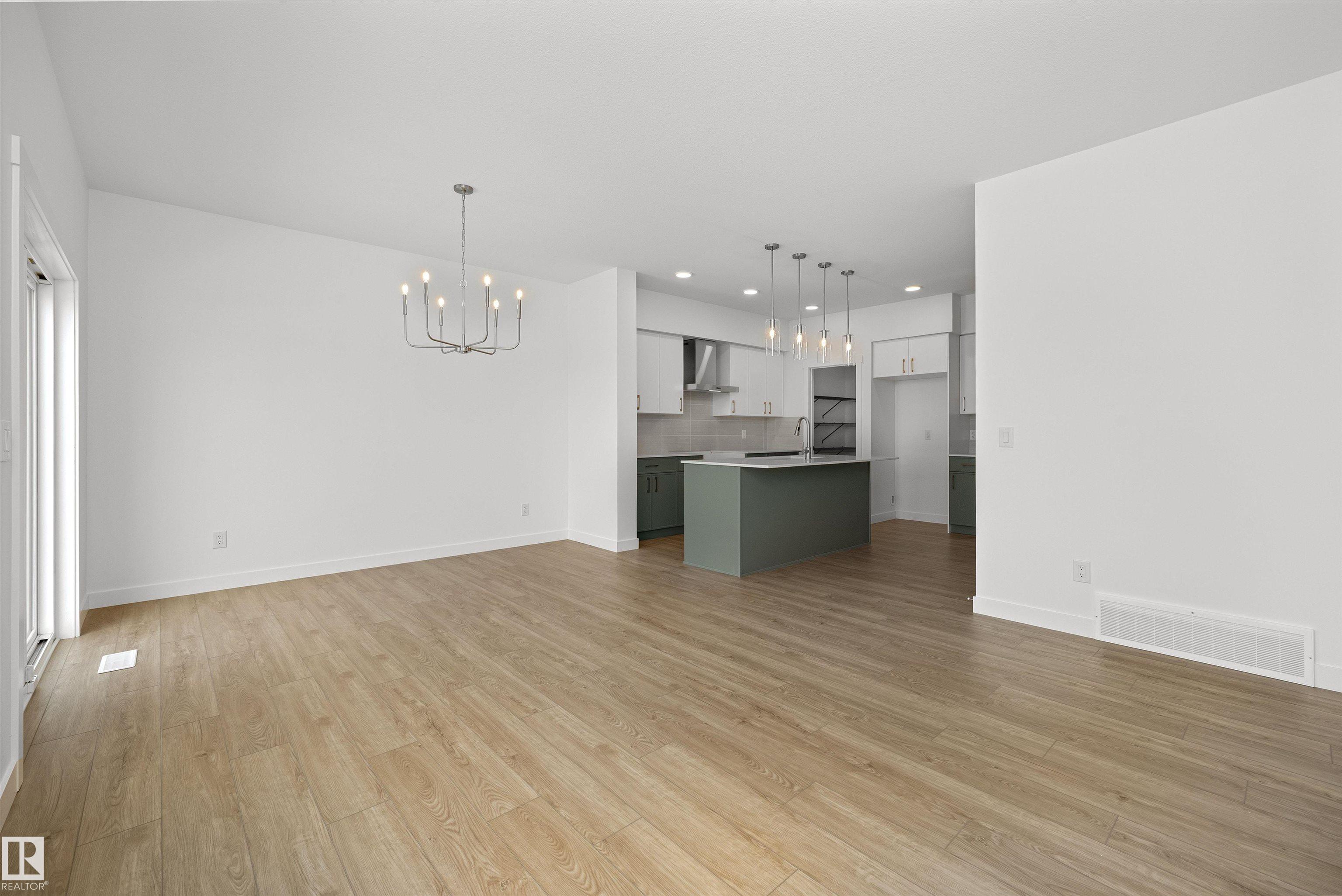 https://zimg.paragon.ice.com/ParagonImages/Property/PM/RAE/225389575/19/0/0/6c33eafcfc3f5d123295079545c8bf55/1/c38d84253721553fb411bd0dcea31831/225389575-d69e2d7a-35a1-4e0e-a763-0777d5e94955.JPG