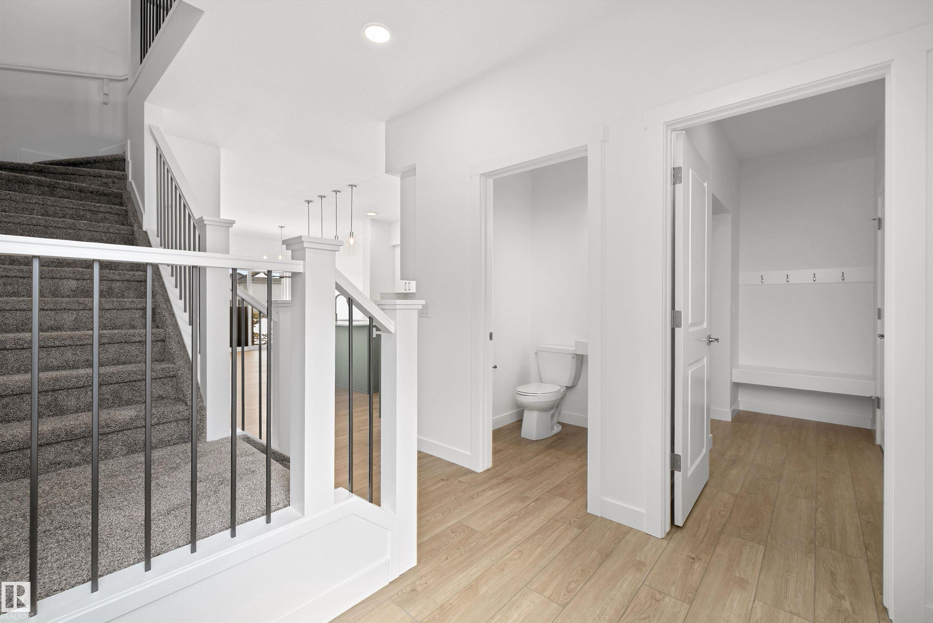 Picture for 632 176 AV NE