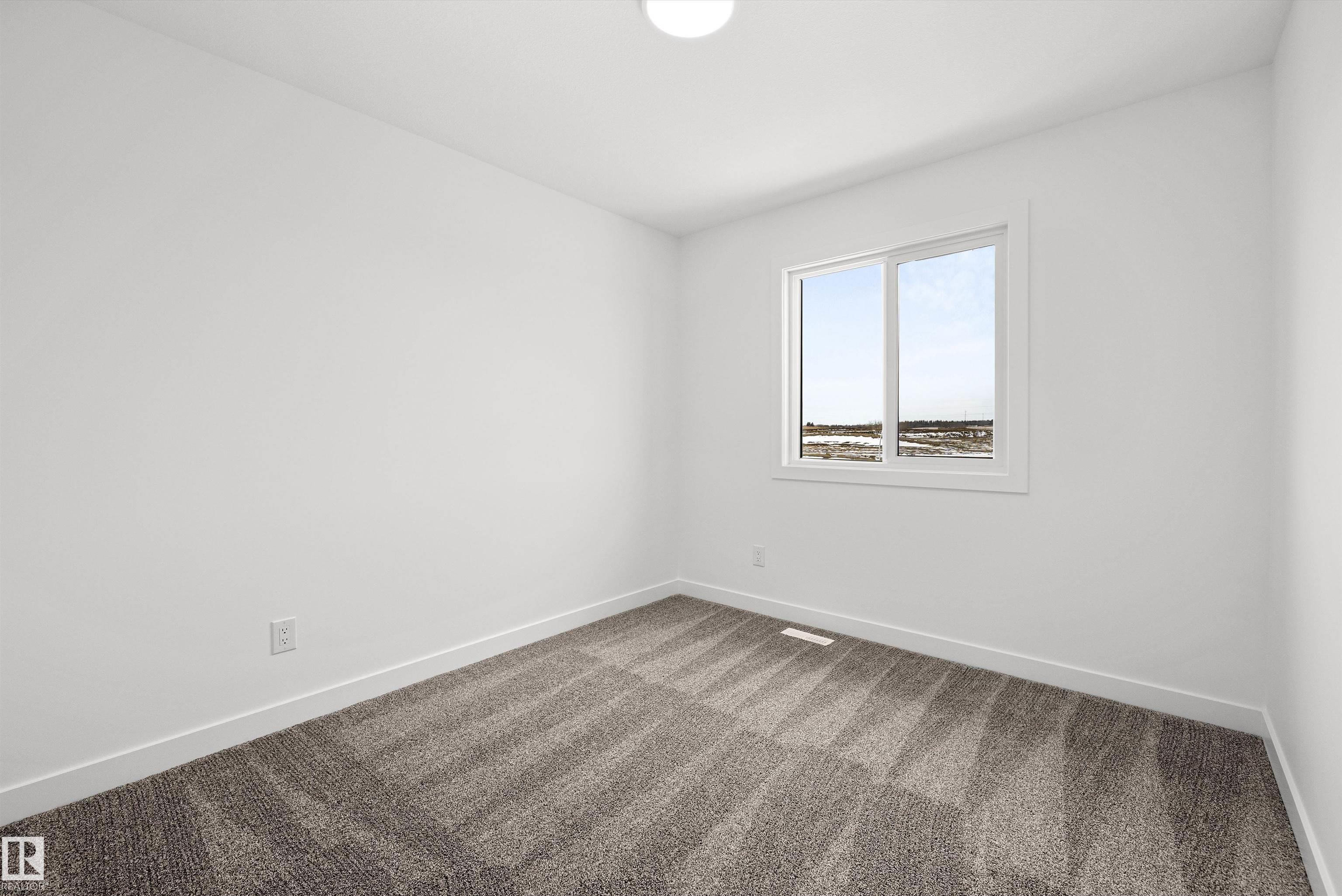 https://zimg.paragon.ice.com/ParagonImages/Property/PM/RAE/225389575/30/0/0/0001c450449ca31fdb19c5bf127eaf8d/1/c38d84253721553fb411bd0dcea31831/225389575-0164d77d-9dae-43a2-b4f8-b149e32e4325.JPG