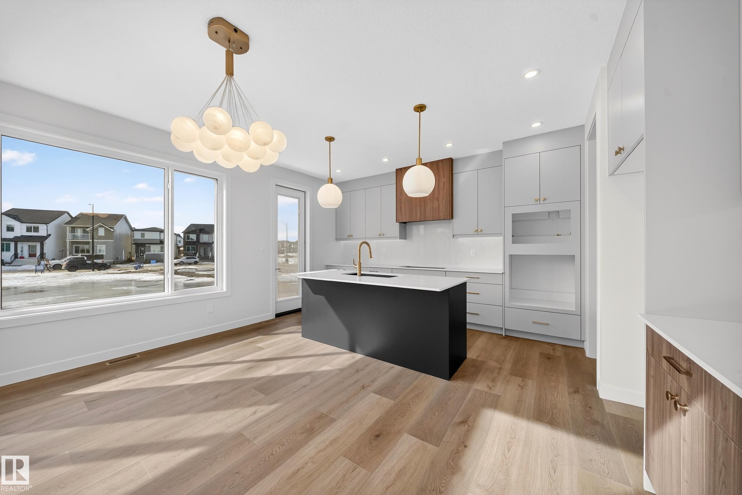 Photo 12 at 211 Paterson Link SW, Paisley, Edmonton