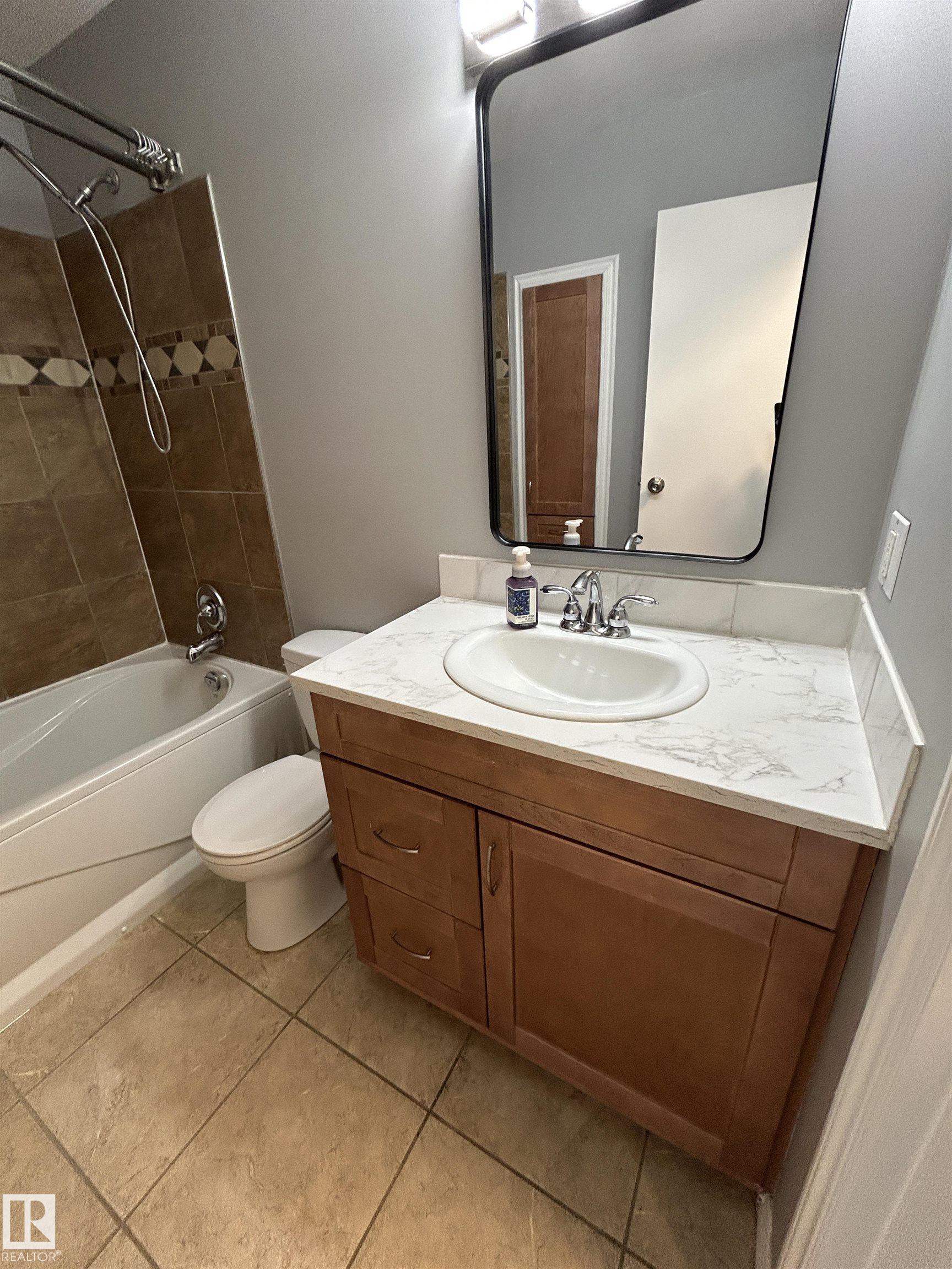 Photo 18 at 10426 27 Avenue NW, Ermineskin, Edmonton