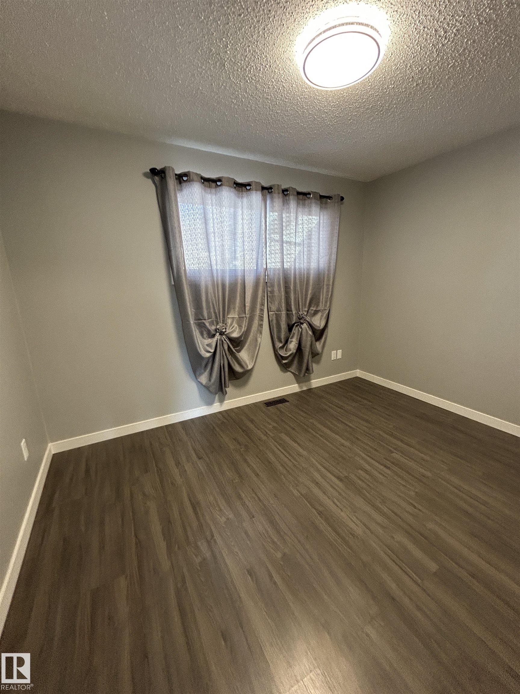 Photo 20 at 10426 27 Avenue NW, Ermineskin, Edmonton