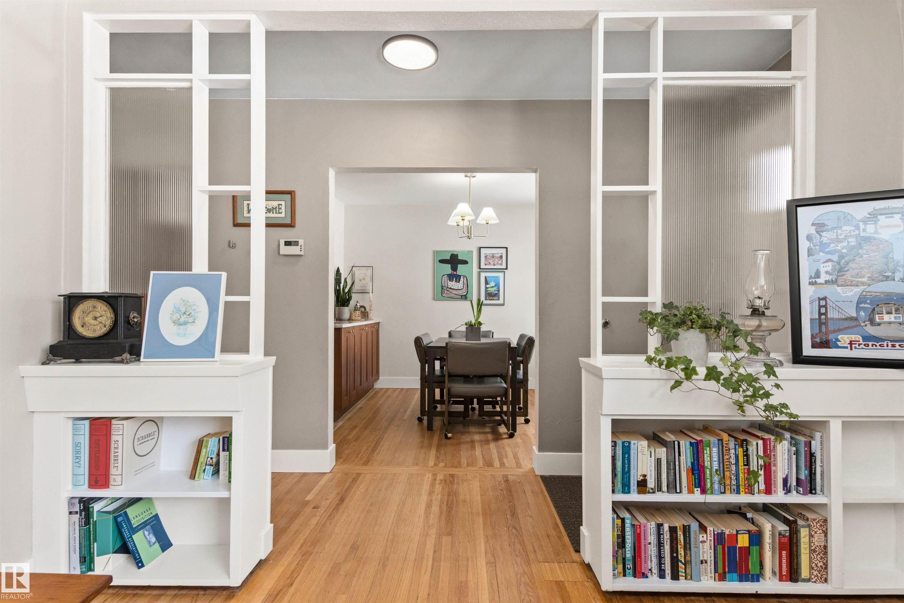 Photo 15 at 8135 78 Avenue NW, King Edward Park, Edmonton