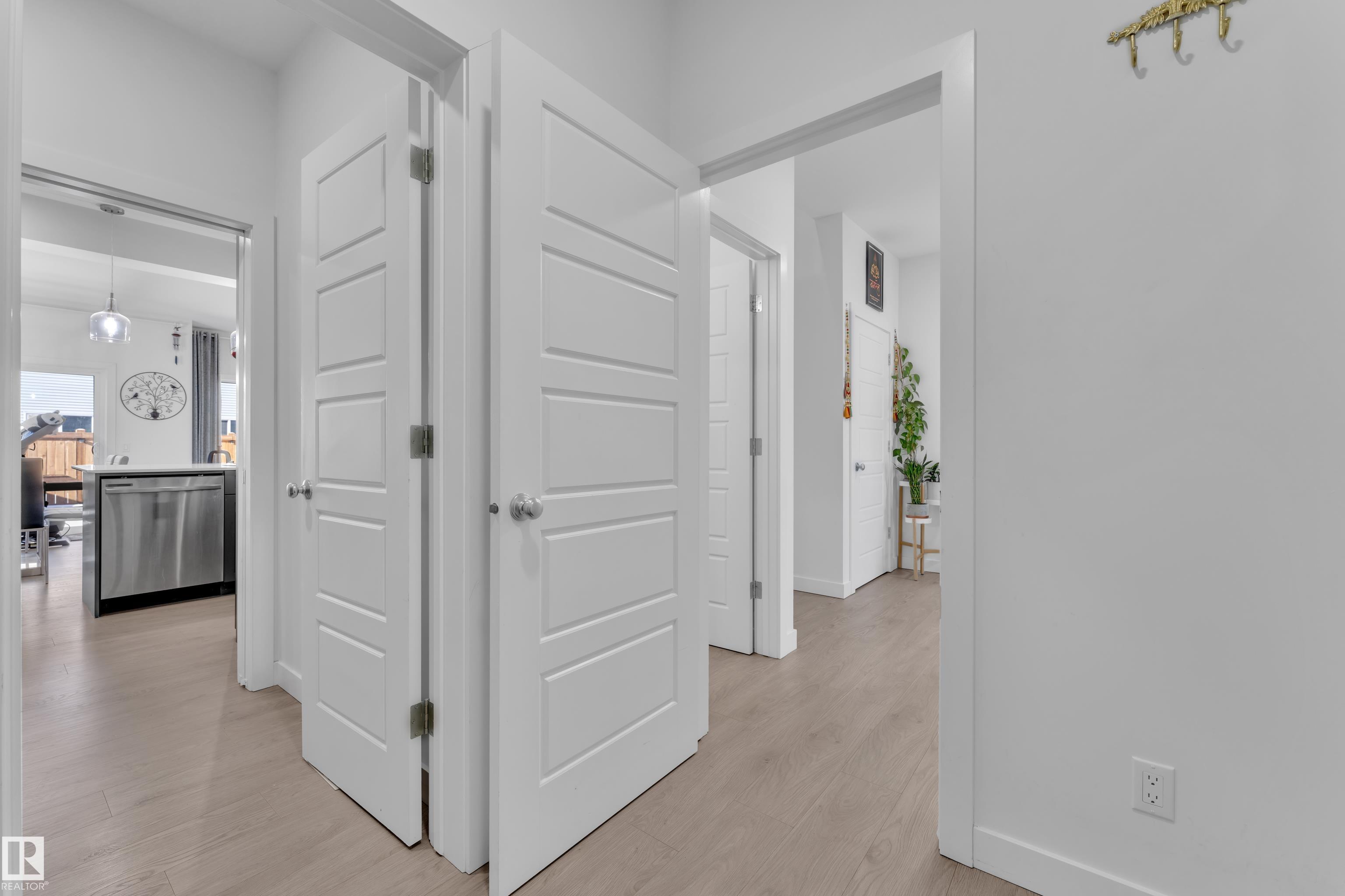 Photo 10 at 2508 193 Street NW, The Uplands, Edmonton