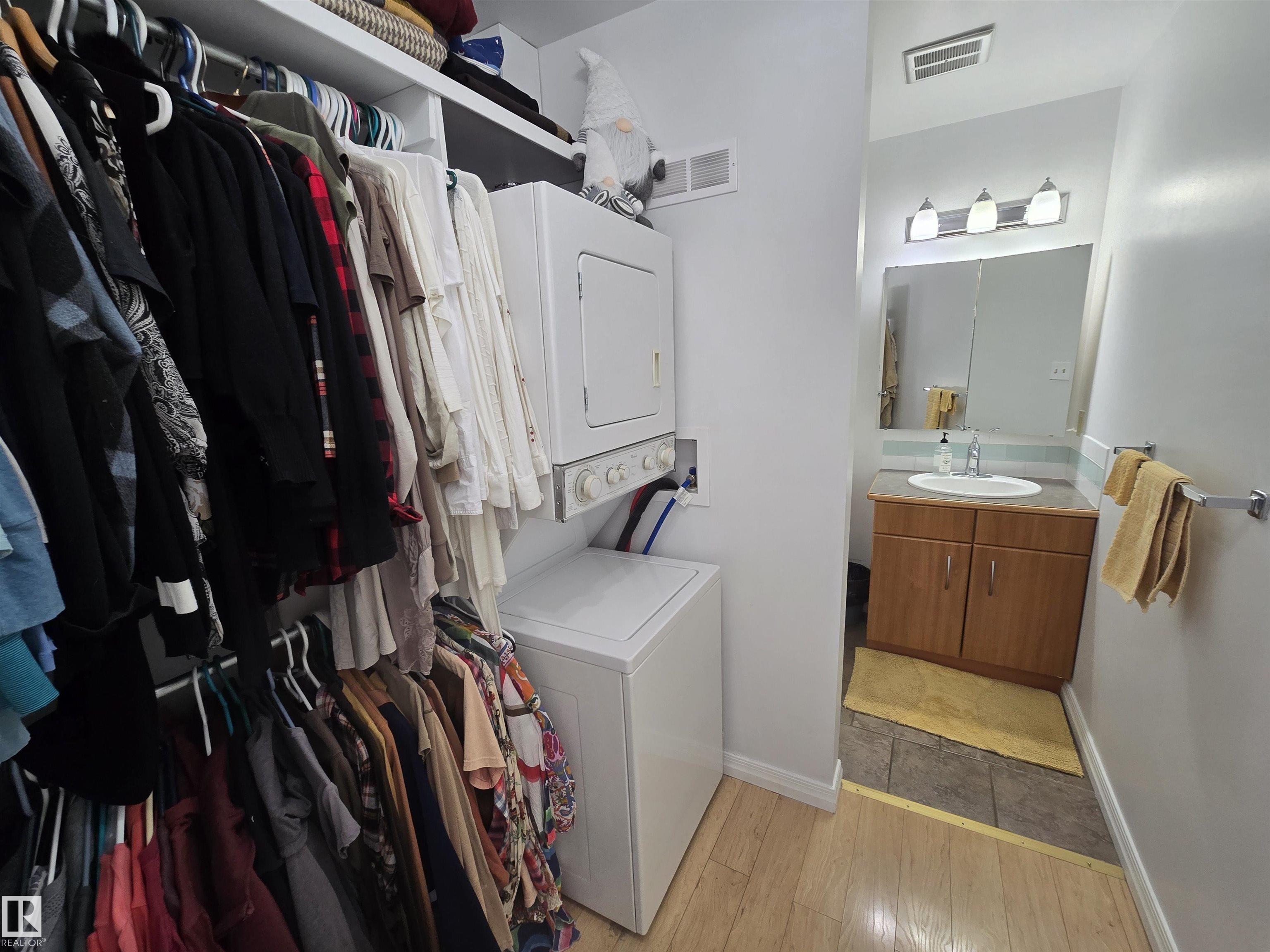 Photo 19 at 10282 87 Street NW, Riverdale, Edmonton