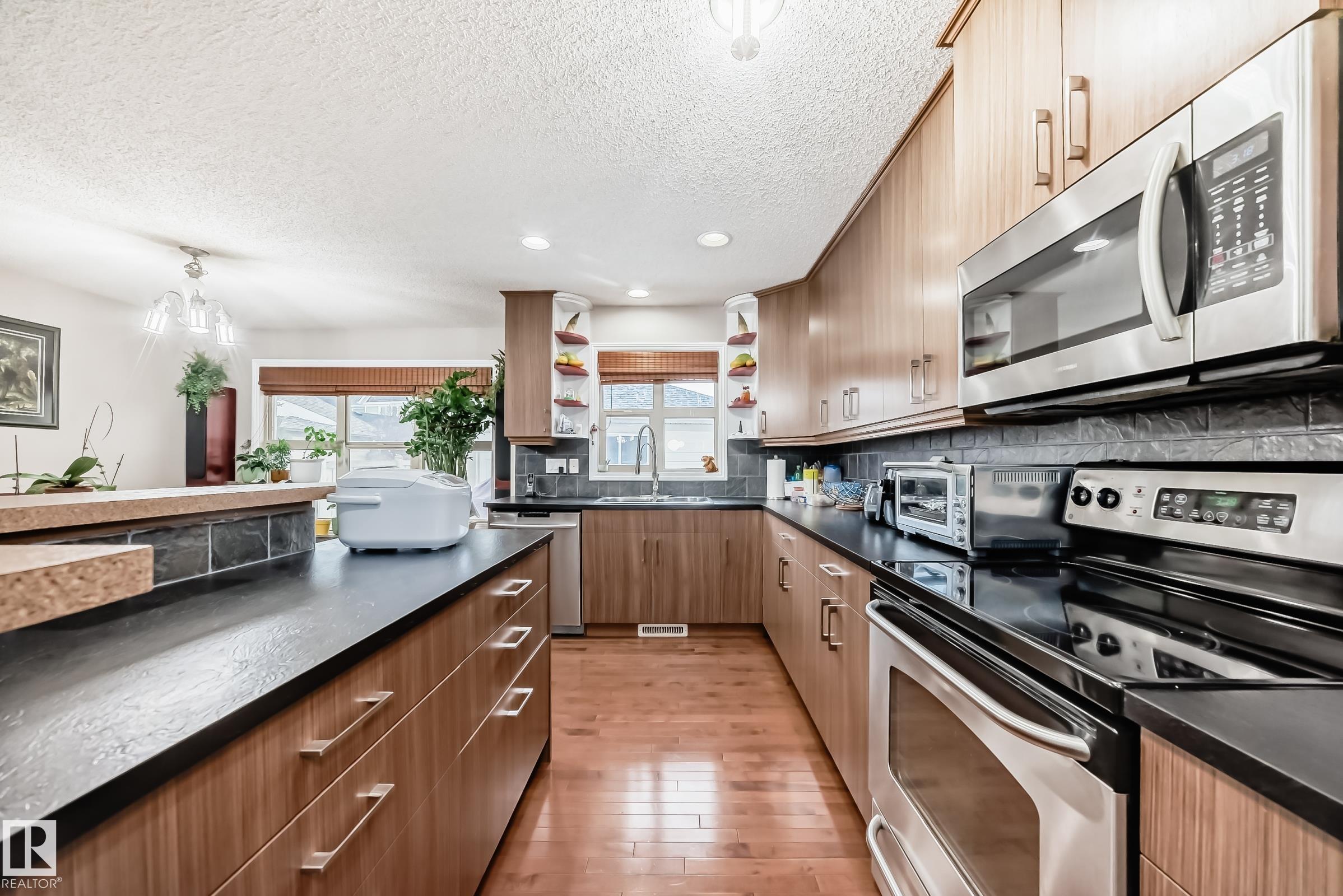 Photo 11 at 351 Griesbach School Road NW, Griesbach, Edmonton