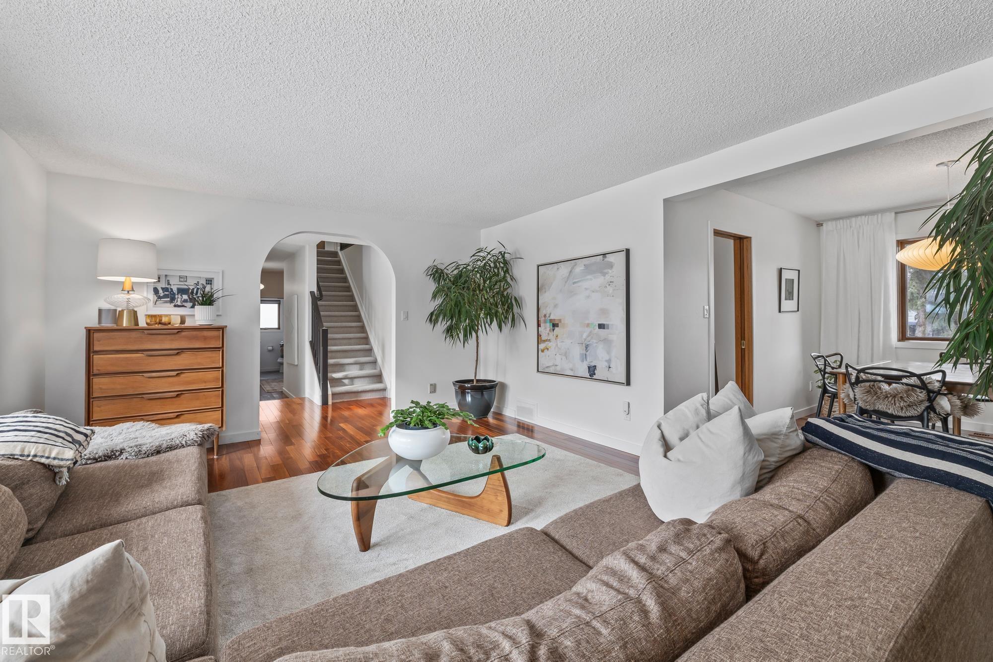 Photo 9 at 175 Roy Street NW, Rhatigan Ridge, Edmonton