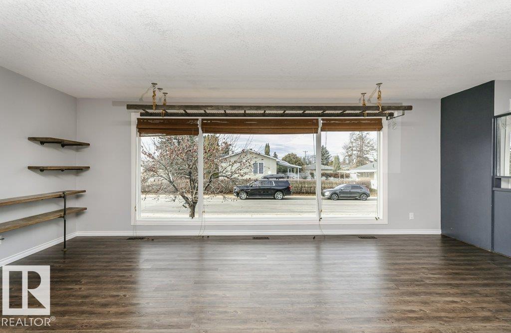 Photo 9 at 8607 62 Street NW, Kenilworth, Edmonton