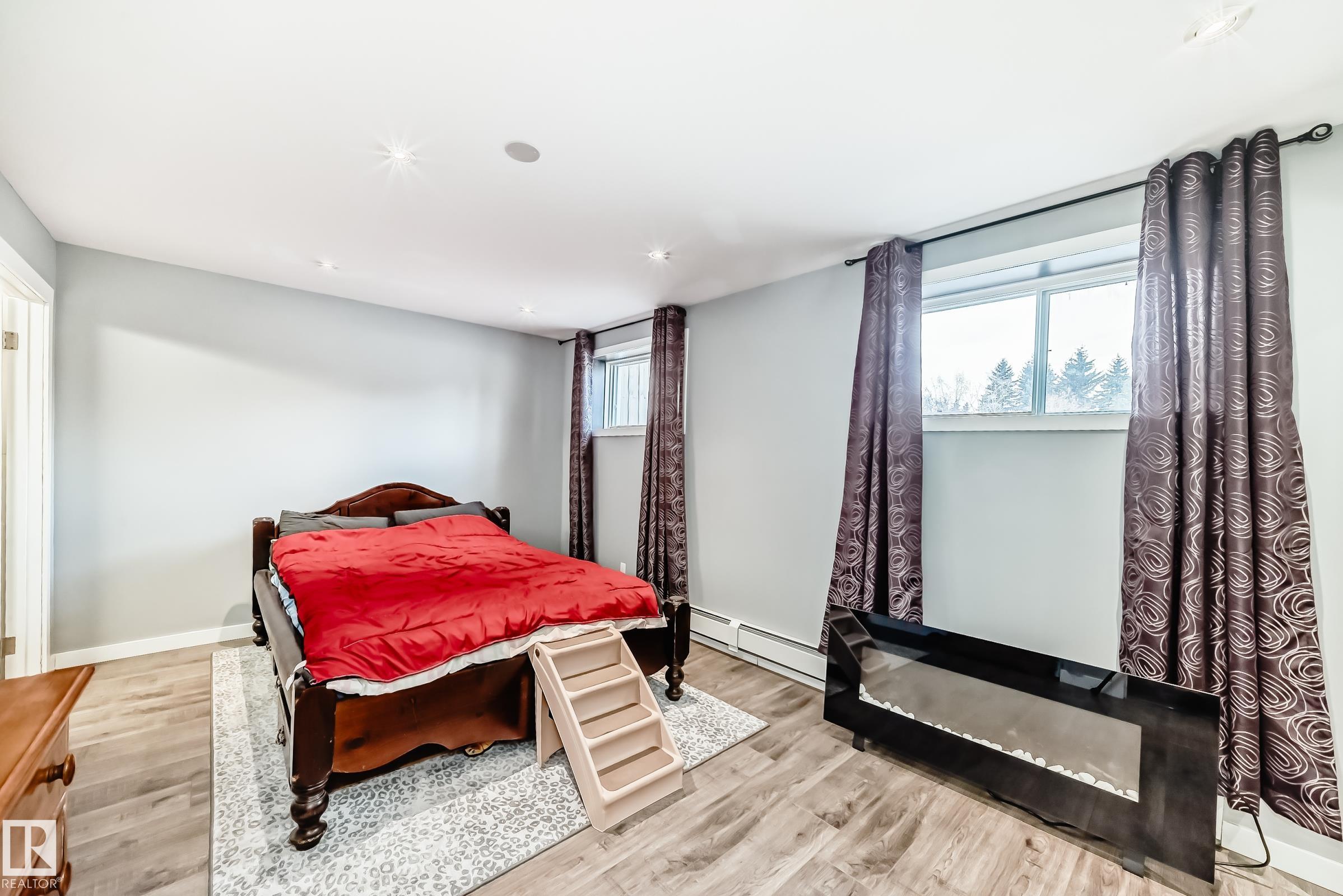 Photo 39 at 6111 18 Avenue NW, Meyokumin, Edmonton