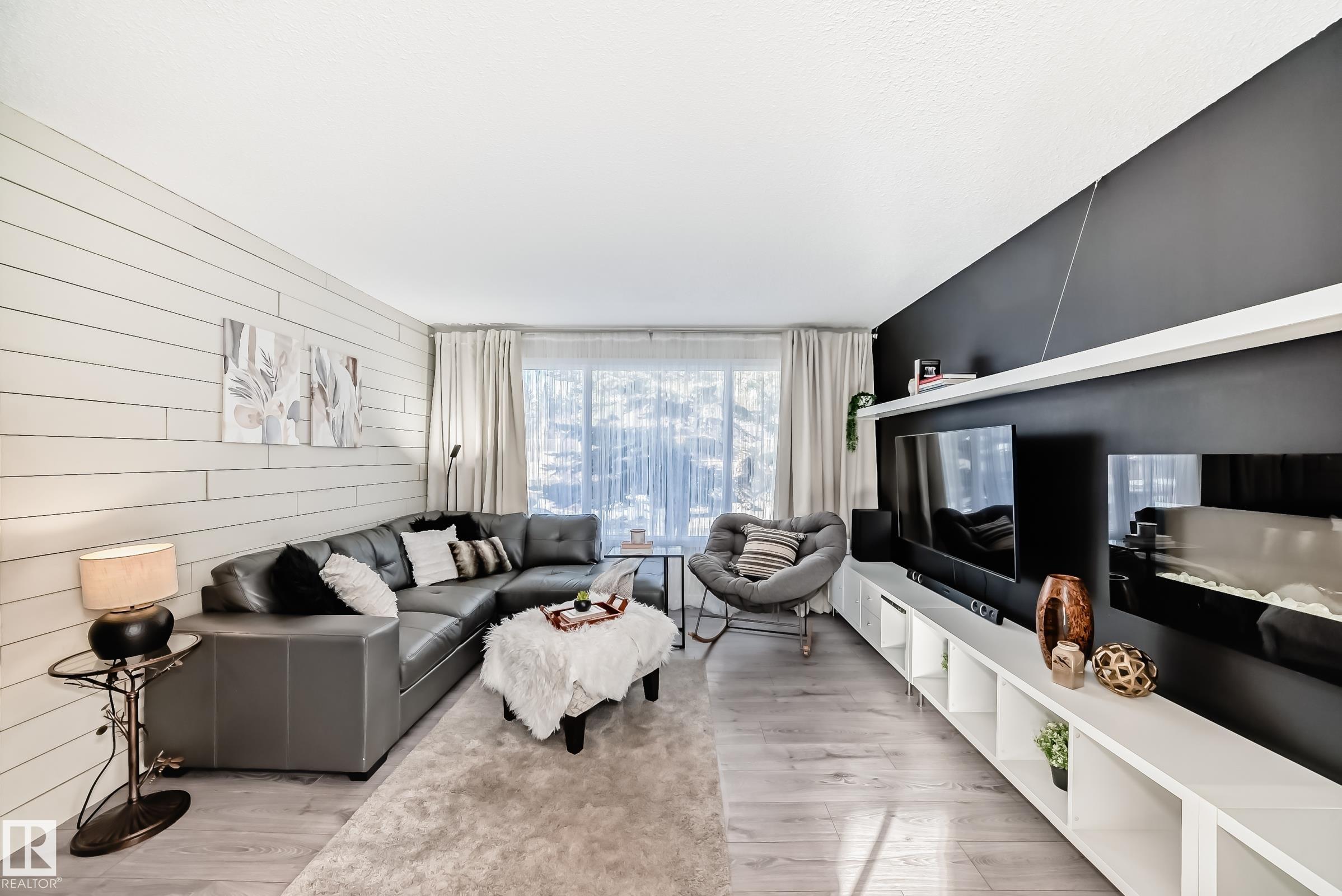 Photo 7 at 6111 18 Avenue NW, Meyokumin, Edmonton