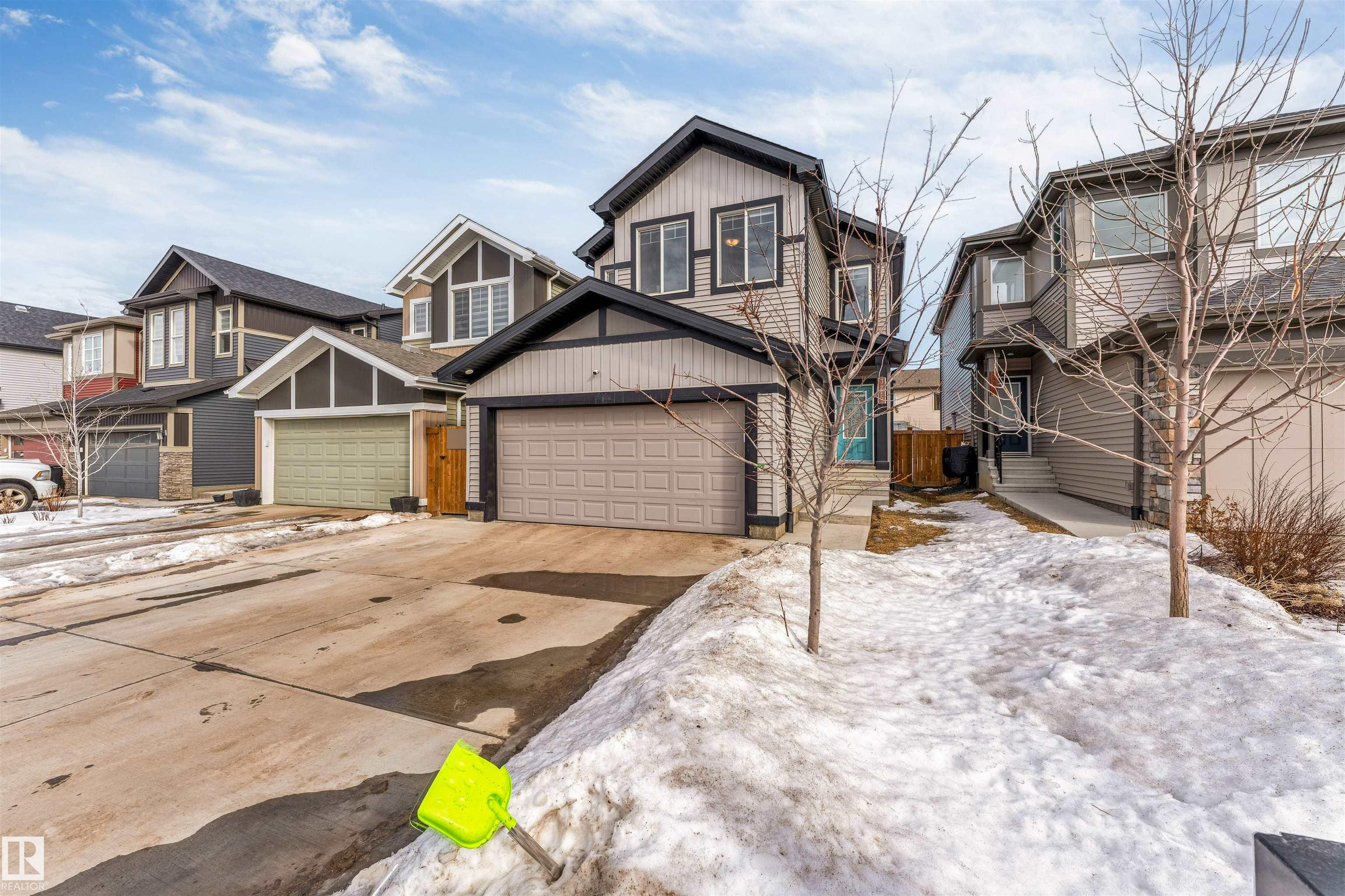 3425 Checknita Terrace SW, Cavanagh, Edmonton