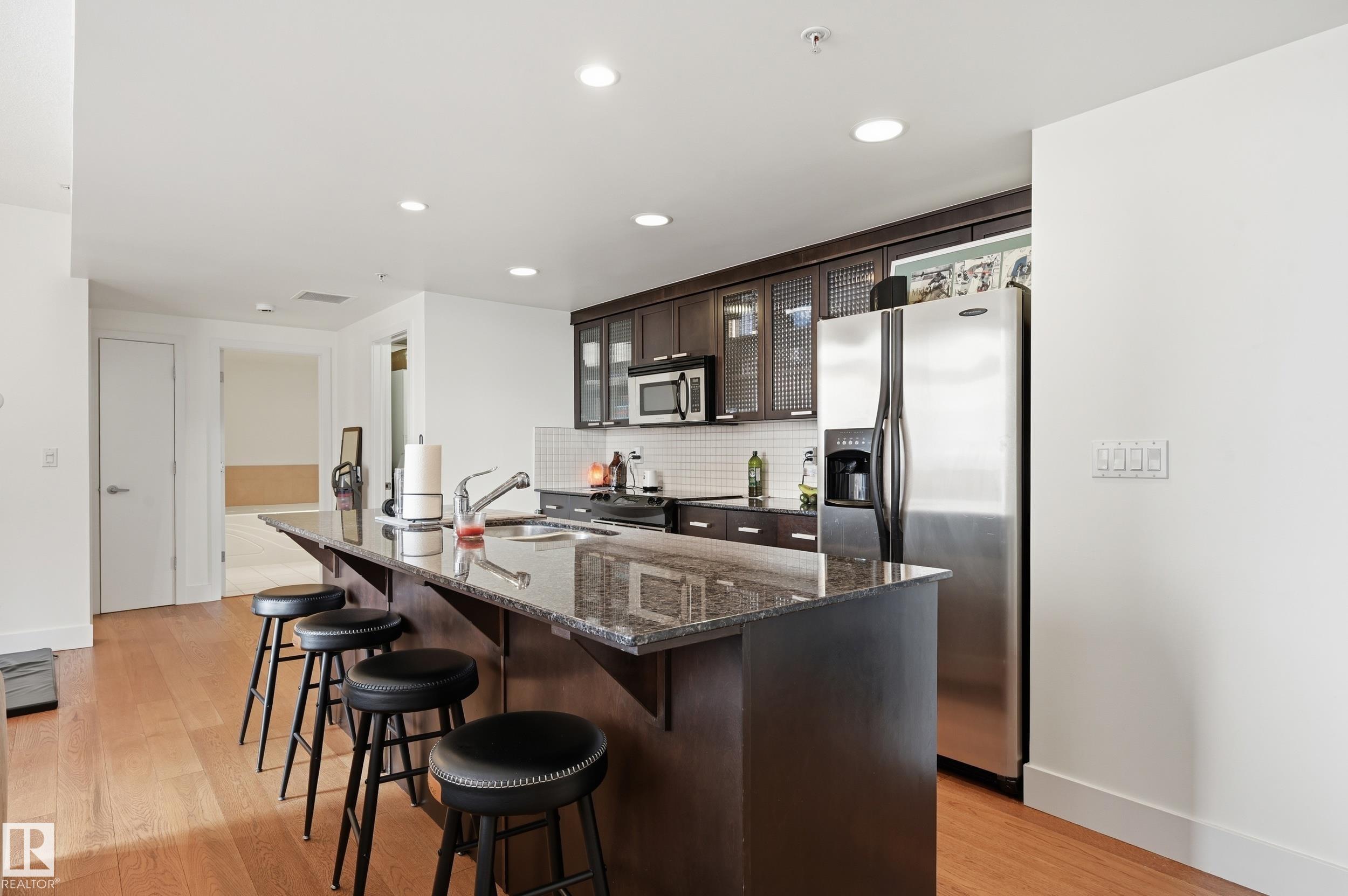 Photo 15 at 306 - 10028 119 Street NW, Wîhkwêntôwin, Edmonton