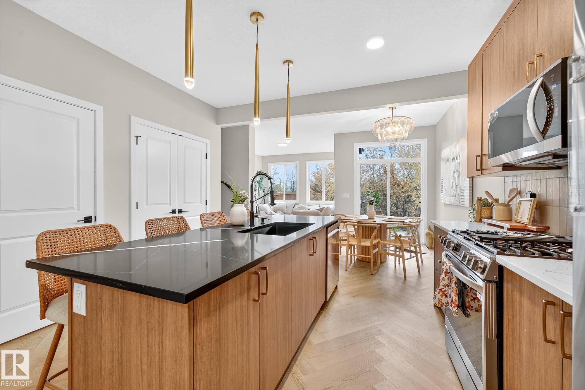 Photo 14 at 431 Conroy Crescent SW, Cavanagh, Edmonton