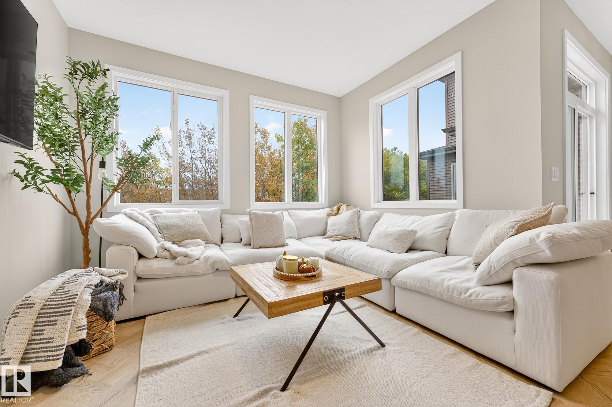 Photo 22 at 431 Conroy Crescent SW, Cavanagh, Edmonton