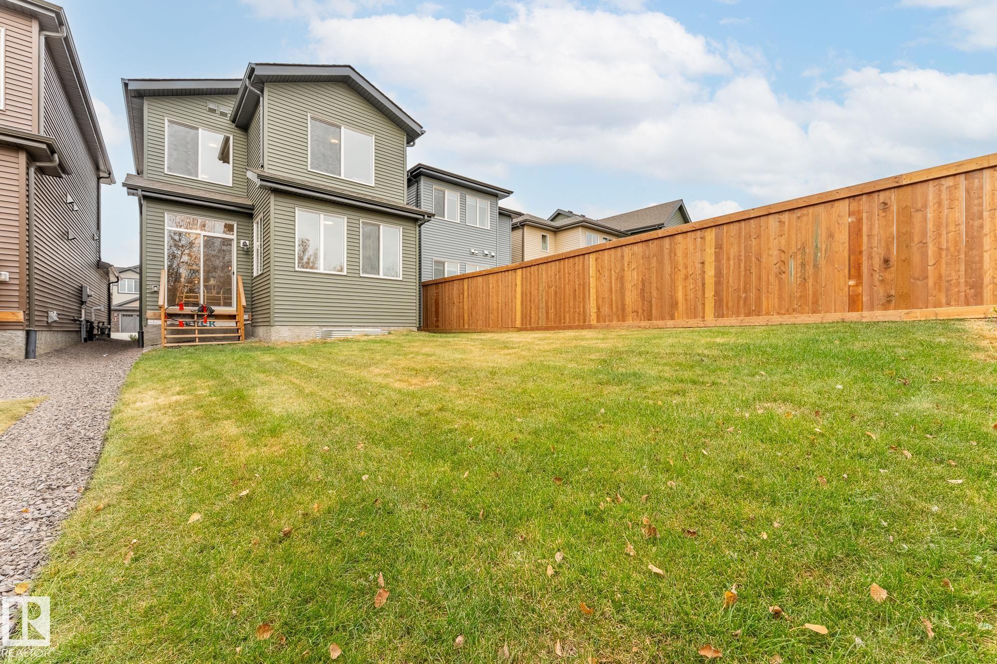 Photo 9 at 431 Conroy Crescent SW, Cavanagh, Edmonton