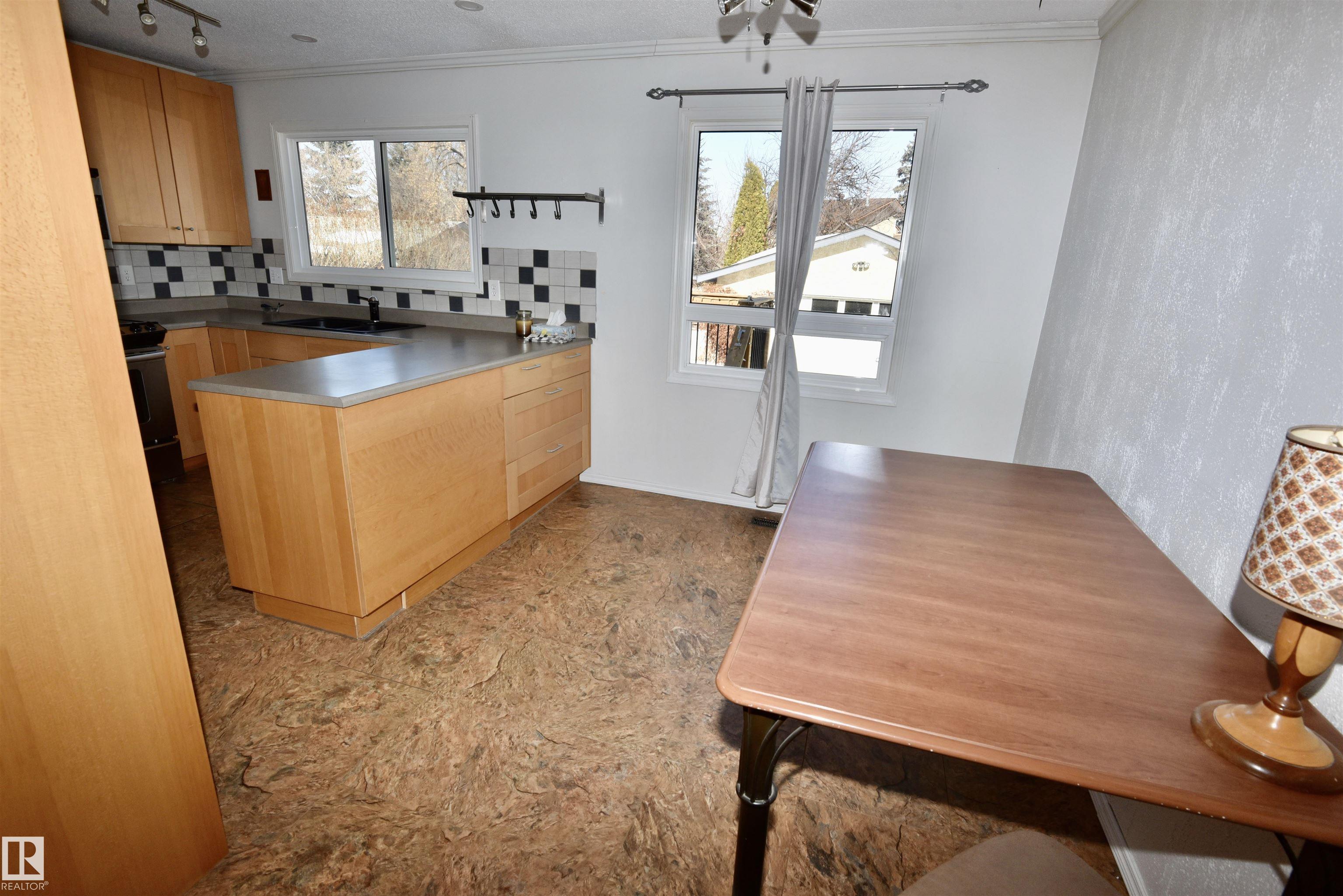 10212 168 Avenue NW, Baturyn, Edmonton