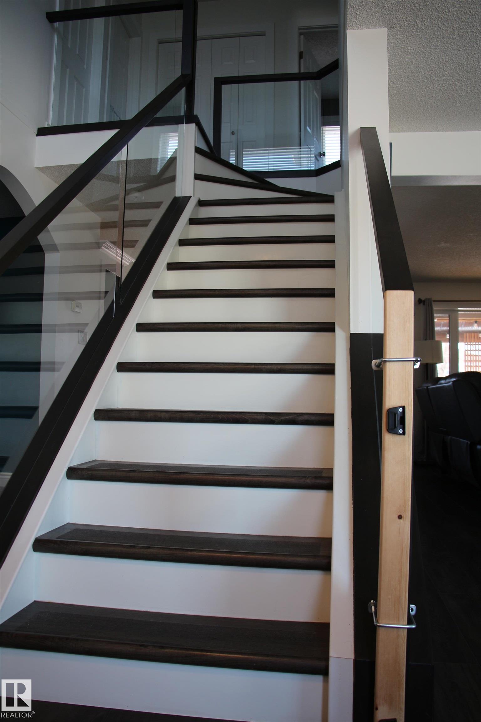 Photo 13 at 10 Westmews Crescent, Westpark, Fort Saskatchewan